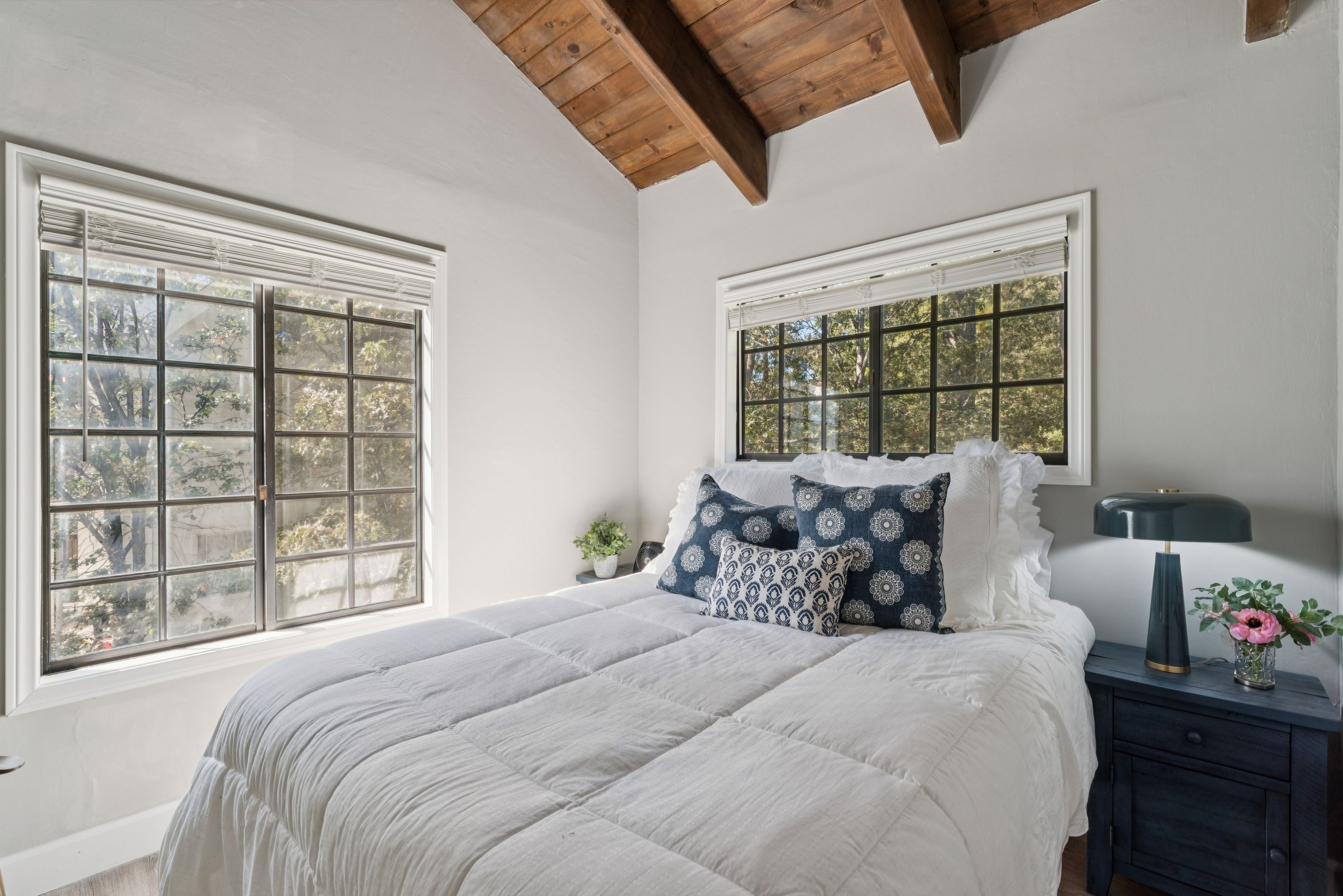  27962 West Shore Road, Lake Arrowhead, CA 92352 - 物件實景