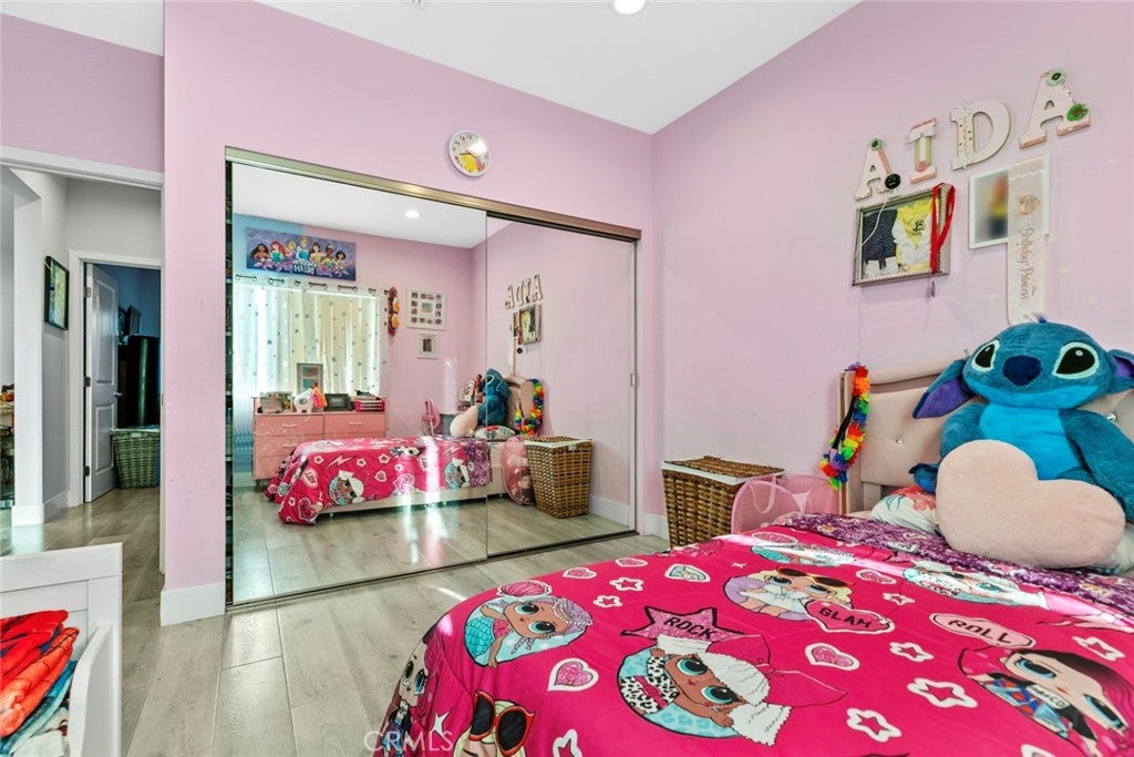 Sun Valley, California, 91352, United States, 5 Bedrooms Bedrooms, ,3 BathroomsBathrooms,Residential,For Sale,1987876