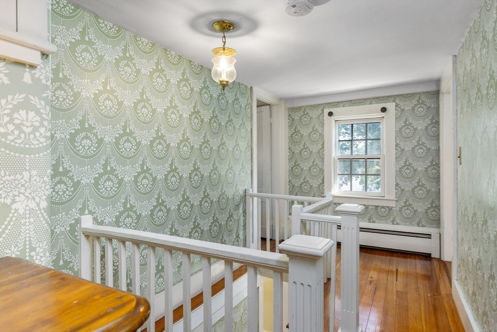 Amesbury, Massachusetts, 01913, United States, 5 Bedrooms Bedrooms, ,4 BathroomsBathrooms,Residential,For Sale,1992950