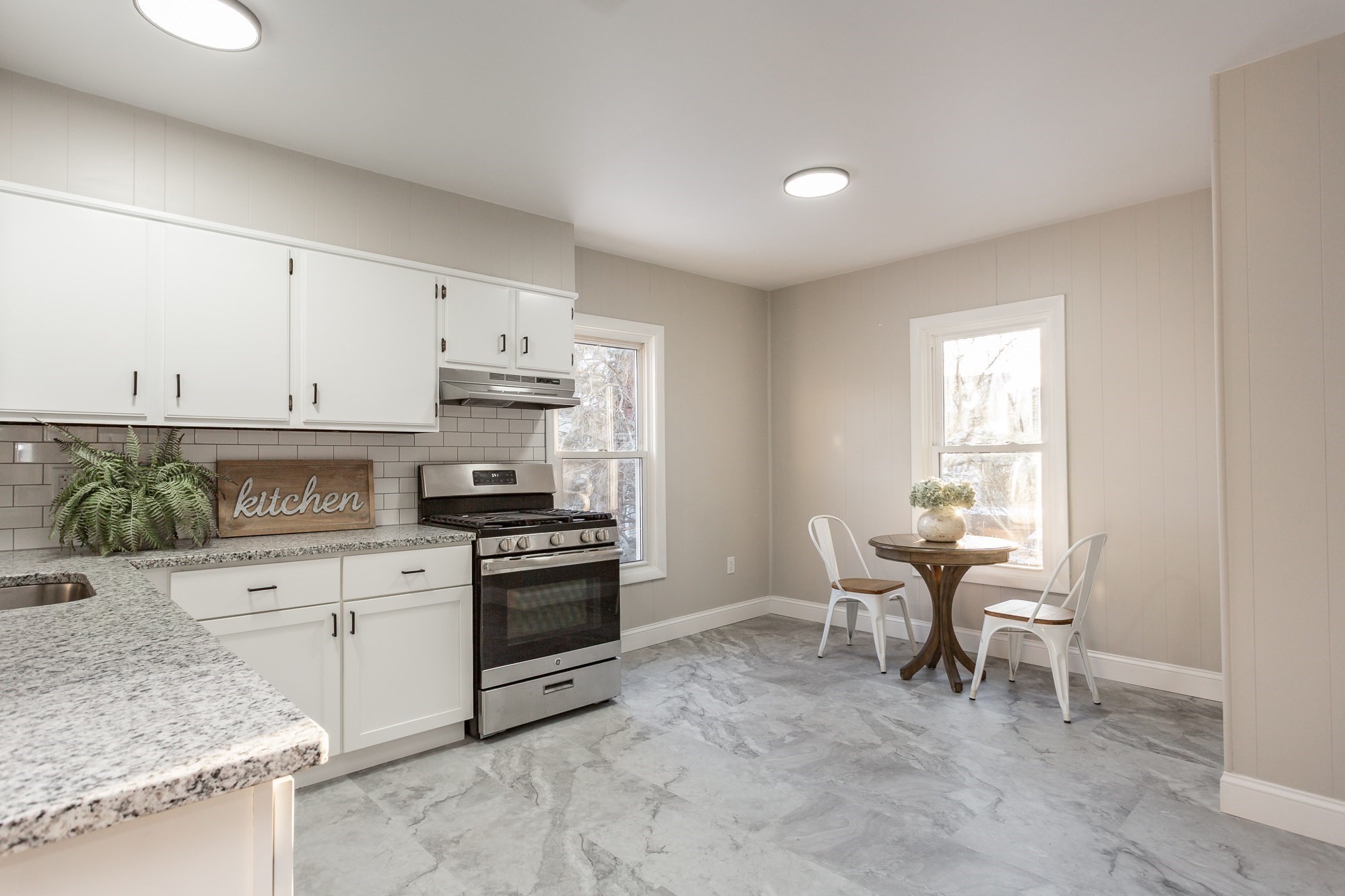 New Bedford, Massachusetts, 02744, United States, 7 Bedrooms Bedrooms, ,2 BathroomsBathrooms,Residential,For Sale,2012325