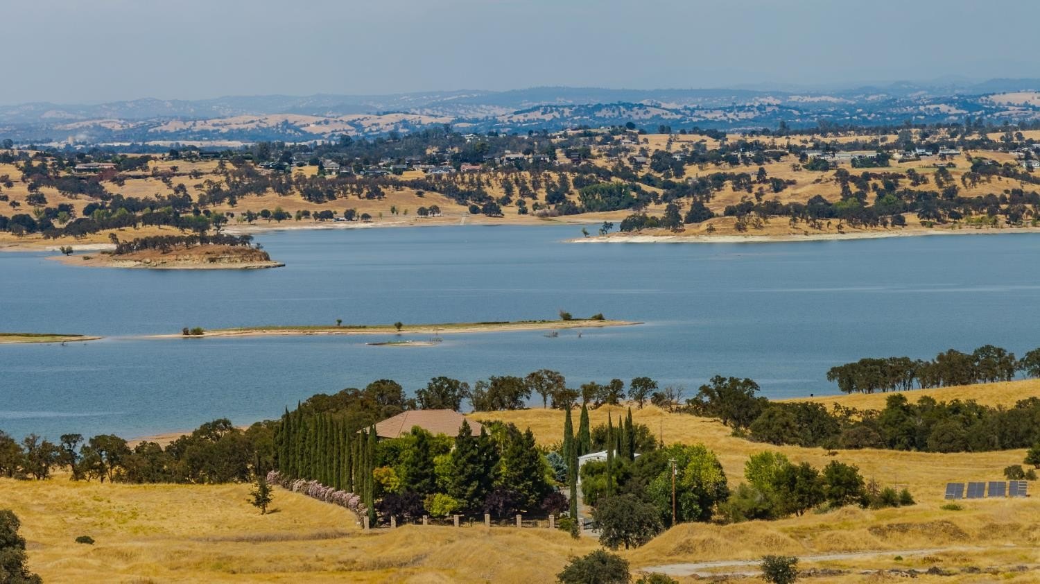 Wallace, California, 95254, United States, 4 Bedrooms Bedrooms, ,3 BathroomsBathrooms,Residential,For Sale,1976011