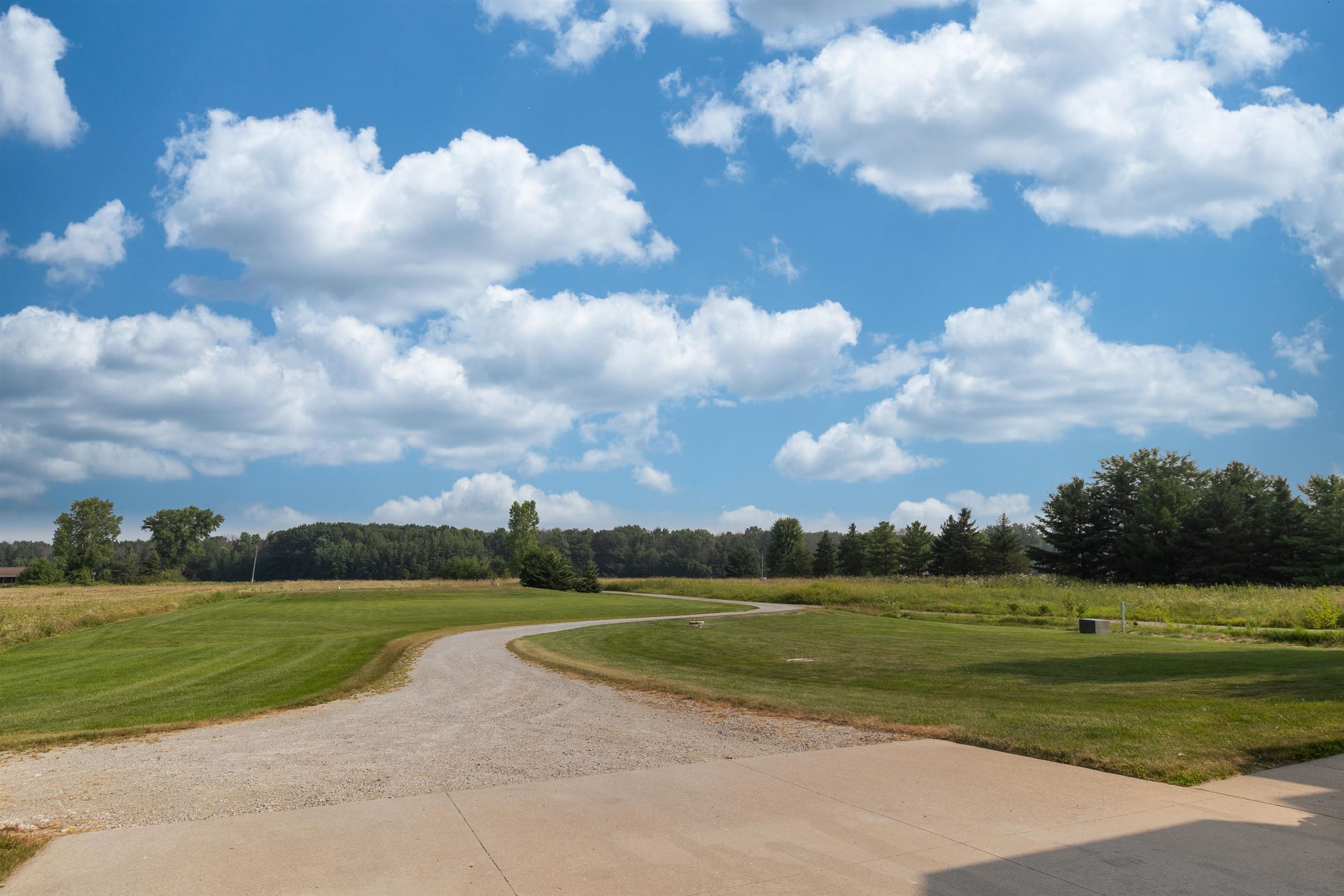 SEYMOUR, Wisconsin, 54115, United States, 4 Bedrooms Bedrooms, ,4 BathroomsBathrooms,Residential,For Sale,1926224