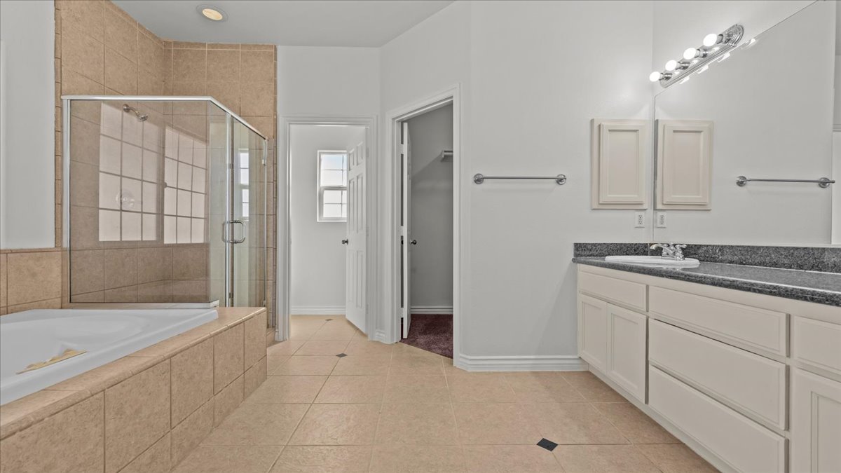 Phelan, California, 92371, United States, 4 Bedrooms Bedrooms, ,3 BathroomsBathrooms,Residential,For Sale,1983019