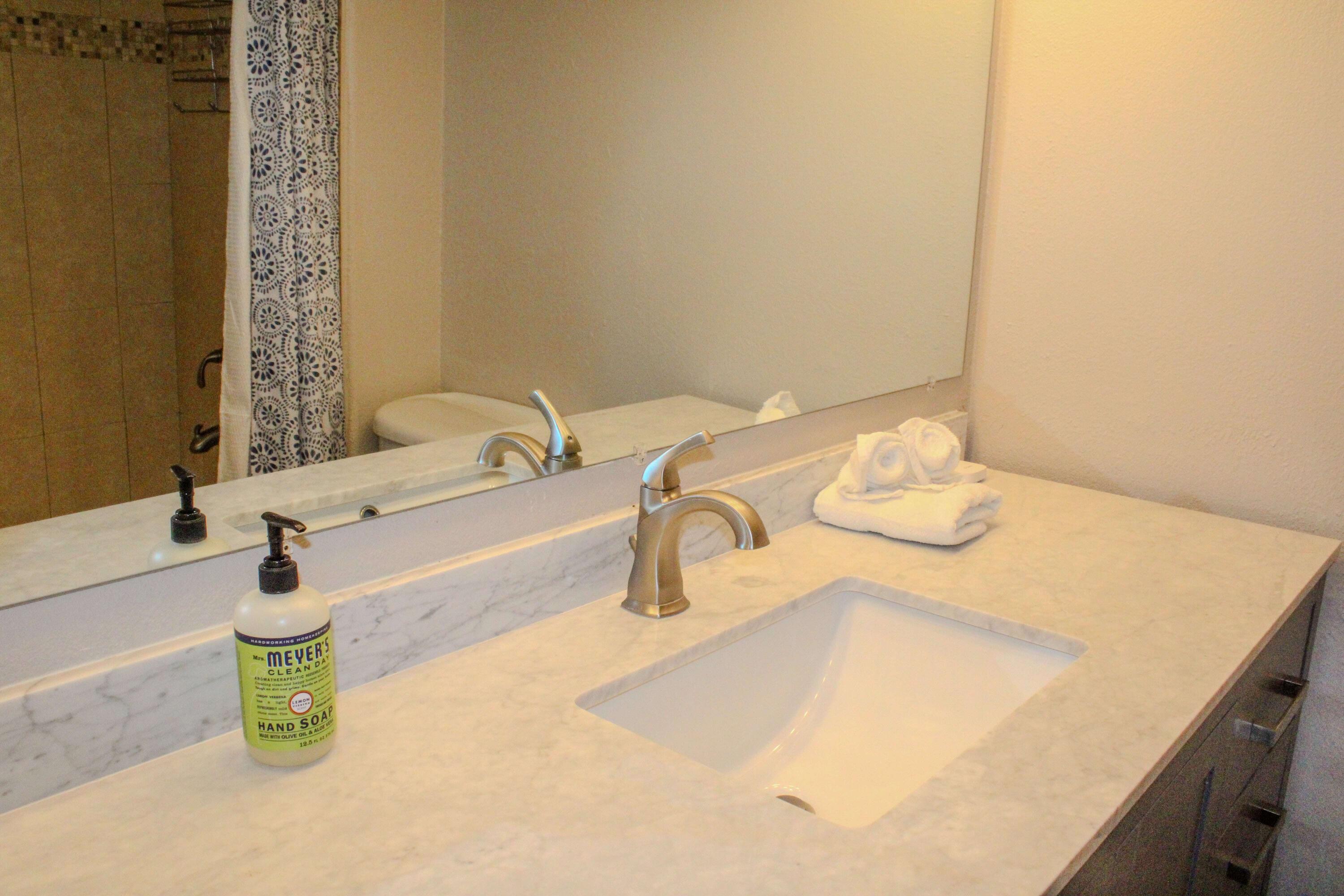 MARATHON, Florida, 33050, United States, 3 Bedrooms Bedrooms, ,3 BathroomsBathrooms,Residential,For Sale,1901475