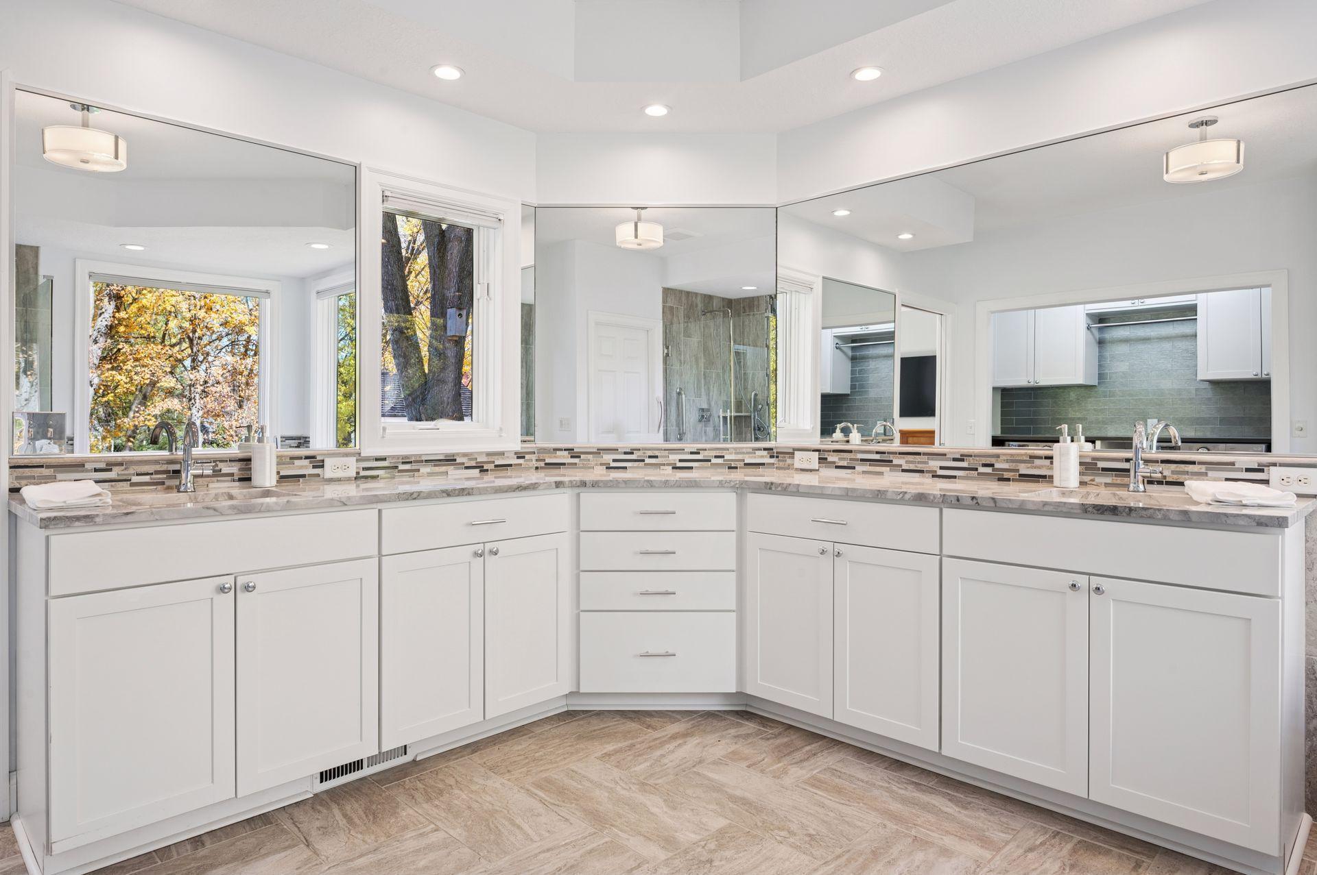 Plymouth, Minnesota, 55447, United States, 5 Bedrooms Bedrooms, ,4 BathroomsBathrooms,Residential,For Sale,1989736