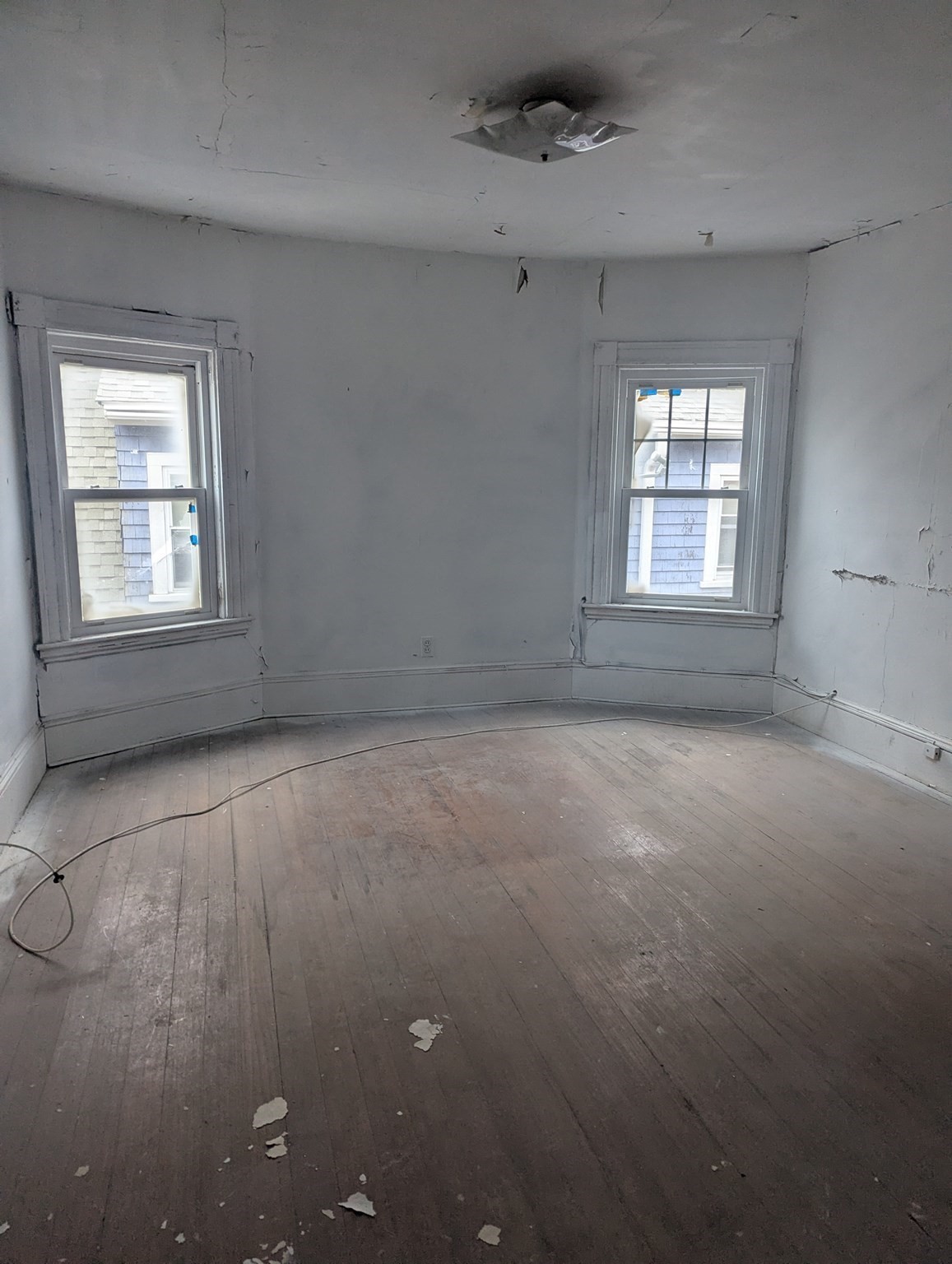 Dorchester, Massachusetts, 02121, United States, 6 Bedrooms Bedrooms, ,2 BathroomsBathrooms,Residential,For Sale,1887544