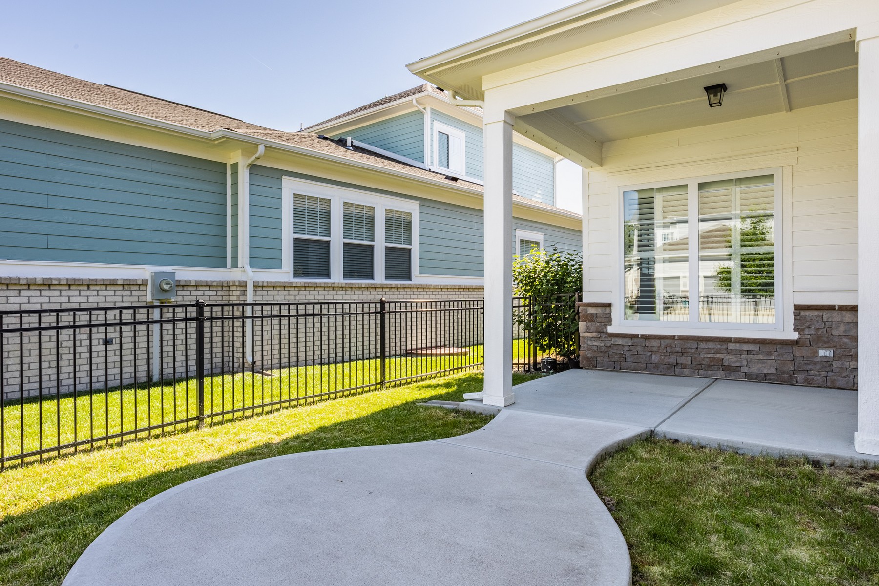  Easy Living in Sought After Westfield Neighborhood - 物件實景