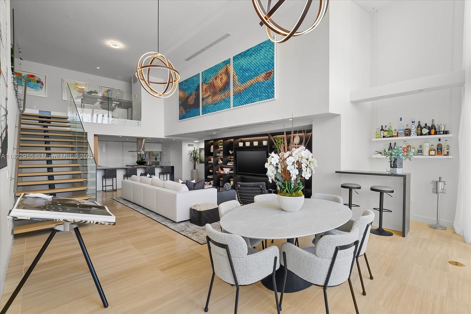 Miami Beach, Florida, 33140, United States, 4 Bedrooms Bedrooms, ,5 BathroomsBathrooms,Residential,For Sale,1949719