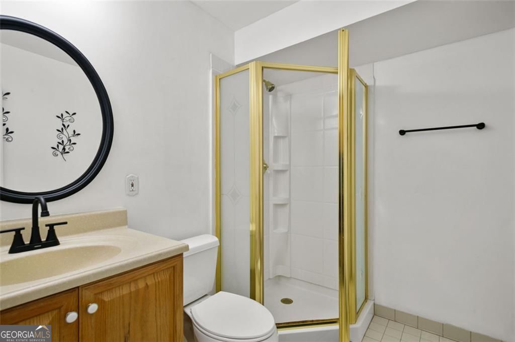 Acworth, Georgia, 30101, United States, 5 Bedrooms Bedrooms, ,4 BathroomsBathrooms,Residential,For Sale,1959497