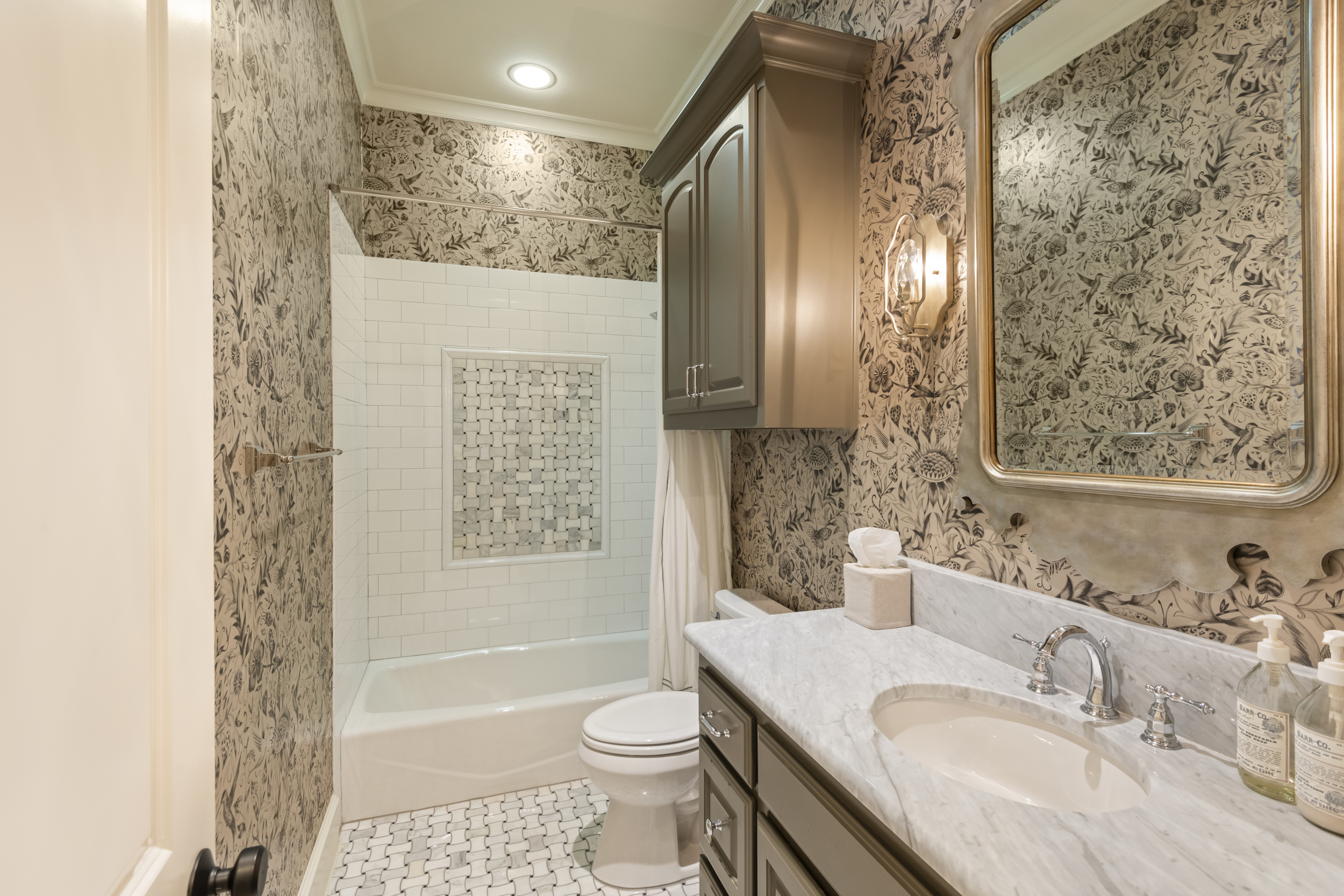  200 Regency Court, Denton, TX, 76210 - 物件實景