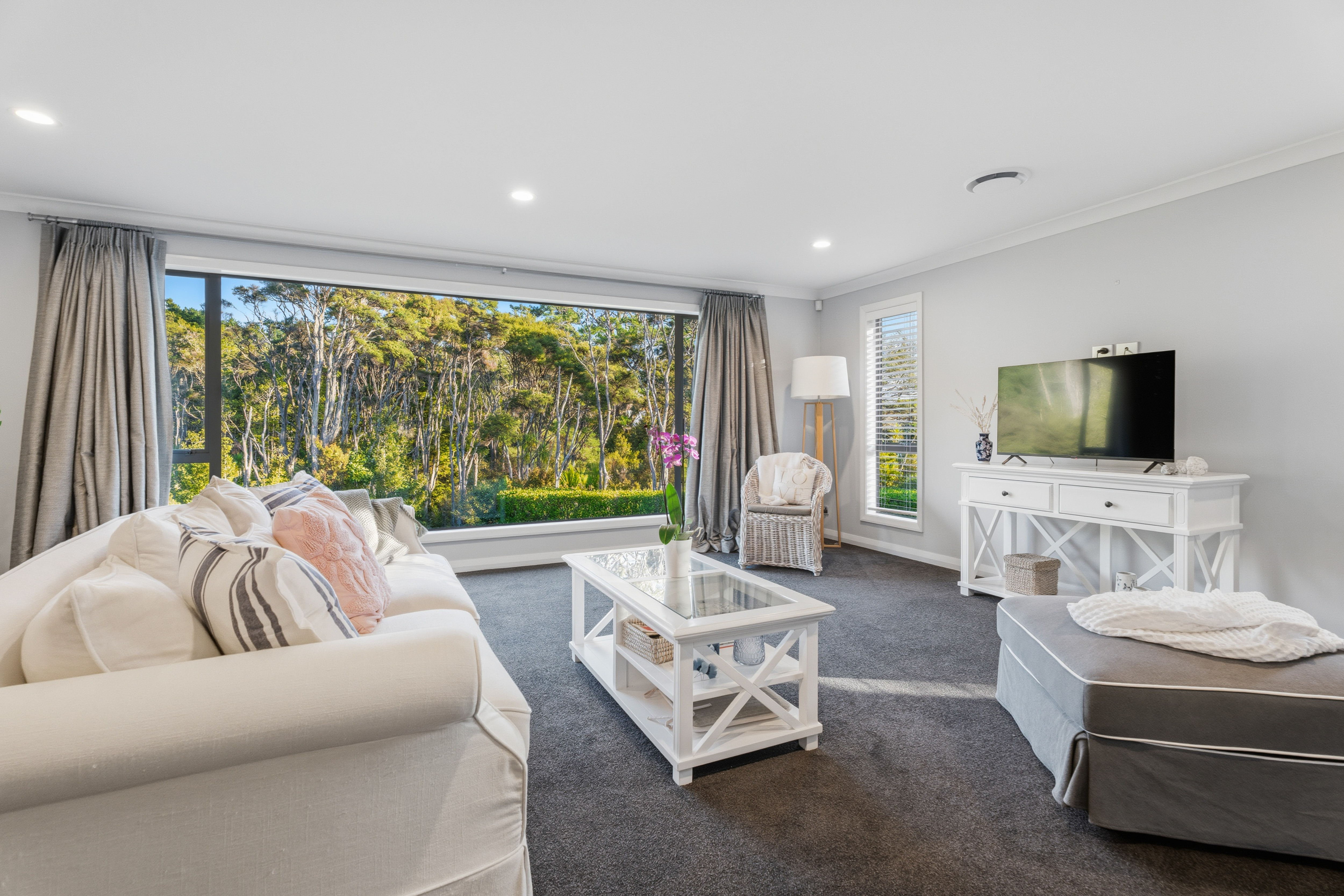  875 Hibiscus Coast Highway, Waiwera - 物件實景
