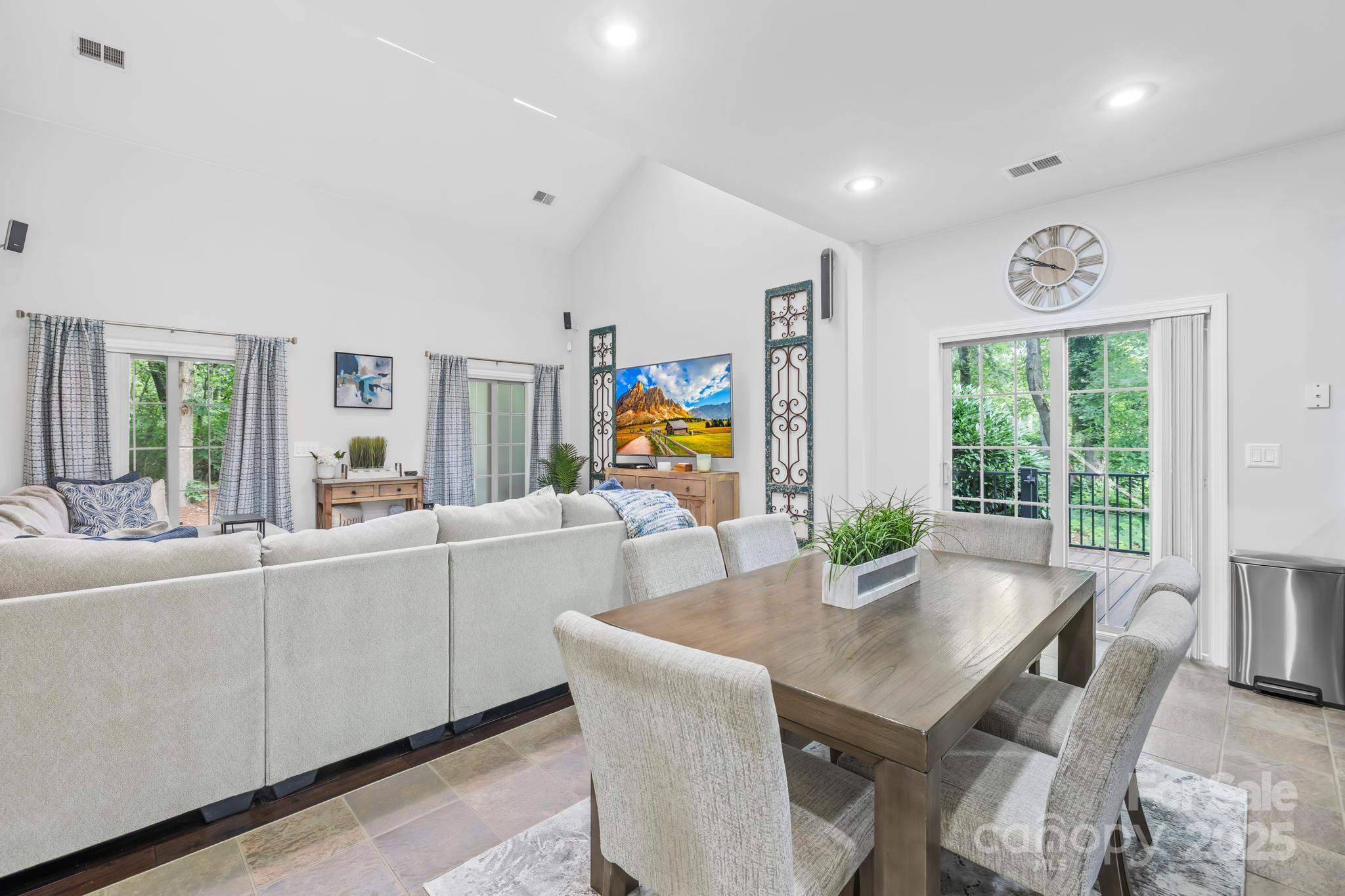 Mooresville, North Carolina, 28115, United States, 3 Bedrooms Bedrooms, ,3 BathroomsBathrooms,Residential,For Sale,1927235
