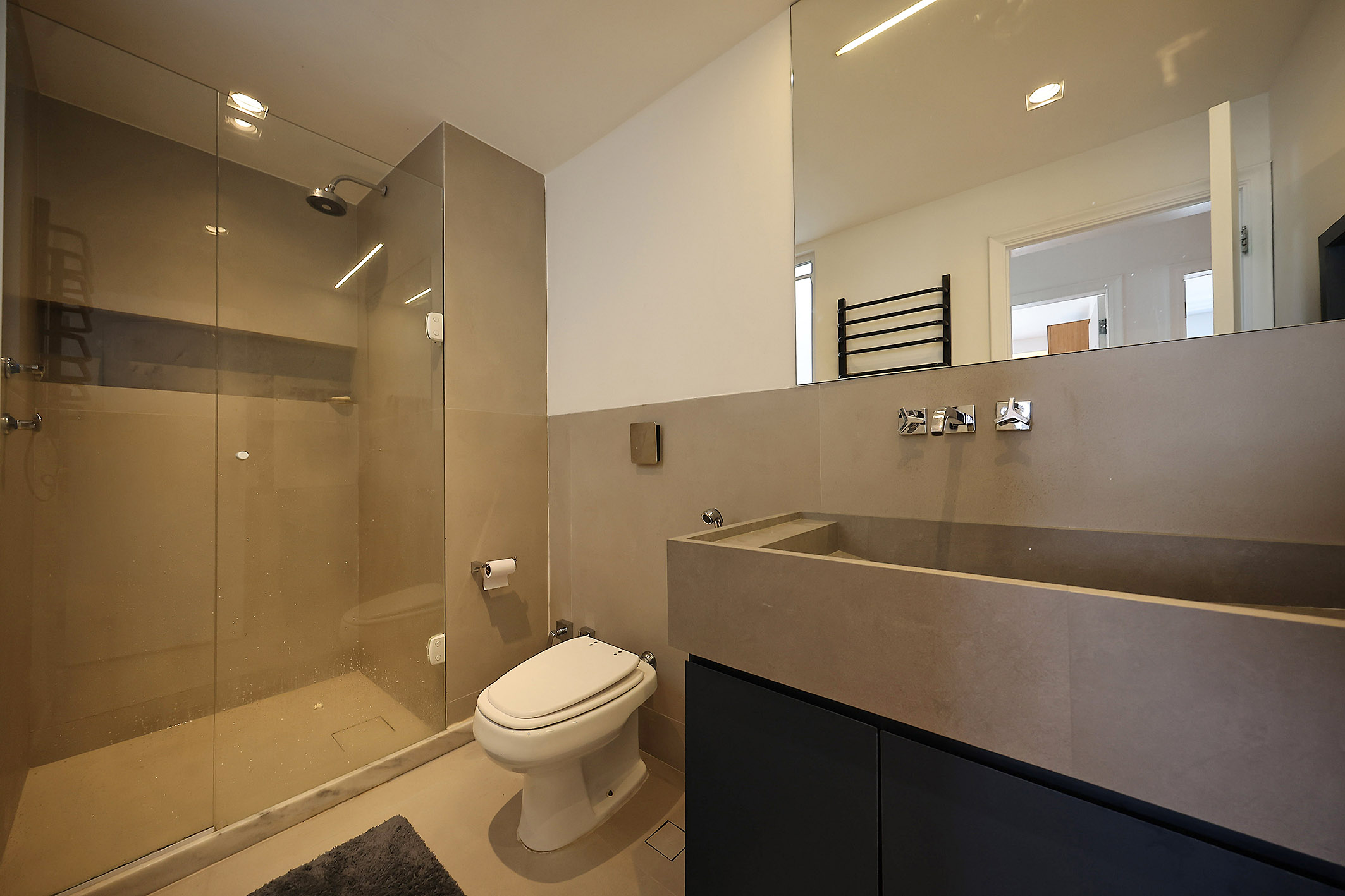  Classic four-bedroom apartment steps from Arpoador - 物件實景