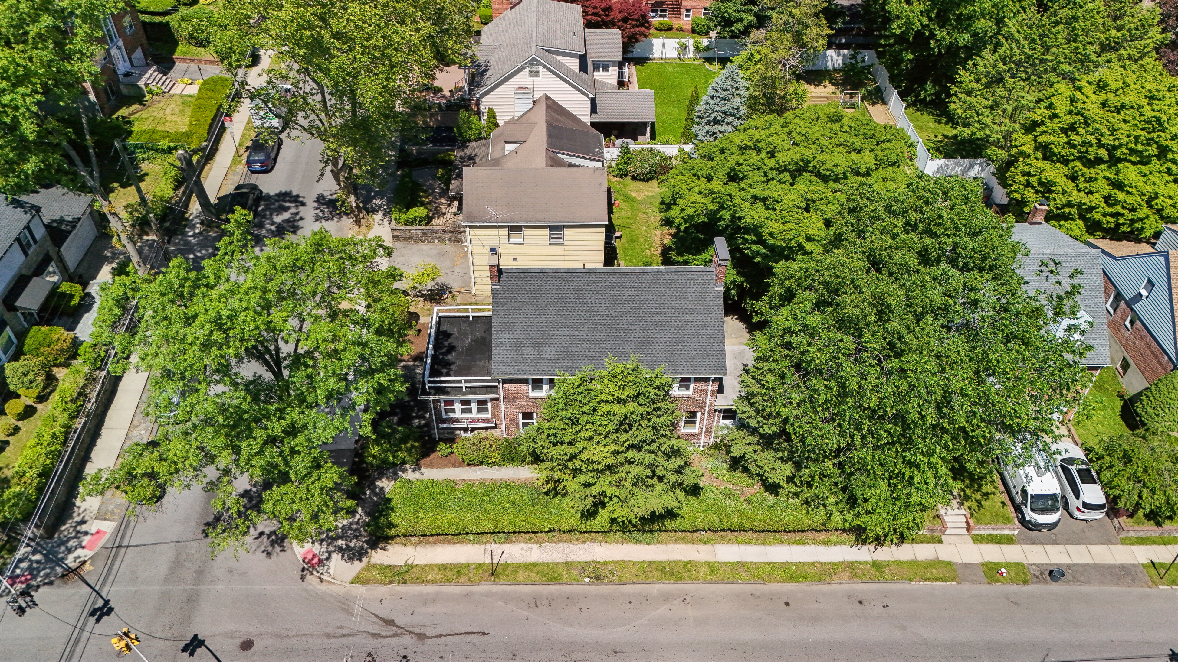  402 Westchester Avenue - 物件實景