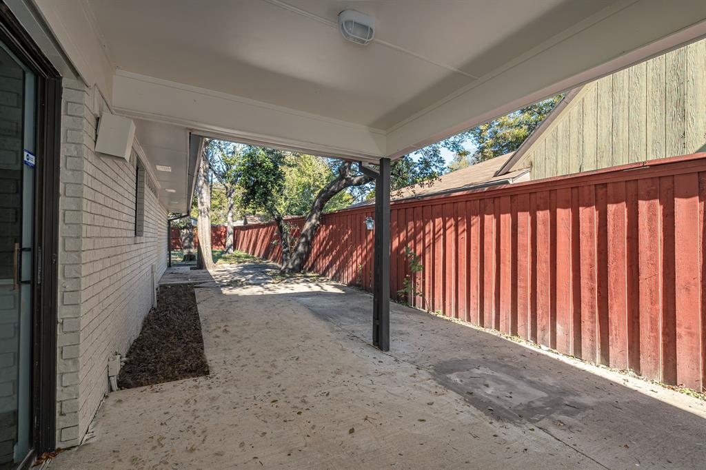 Dallas, Texas, 75214, United States, 3 Bedrooms Bedrooms, ,2 BathroomsBathrooms,Residential,For Sale,1987493