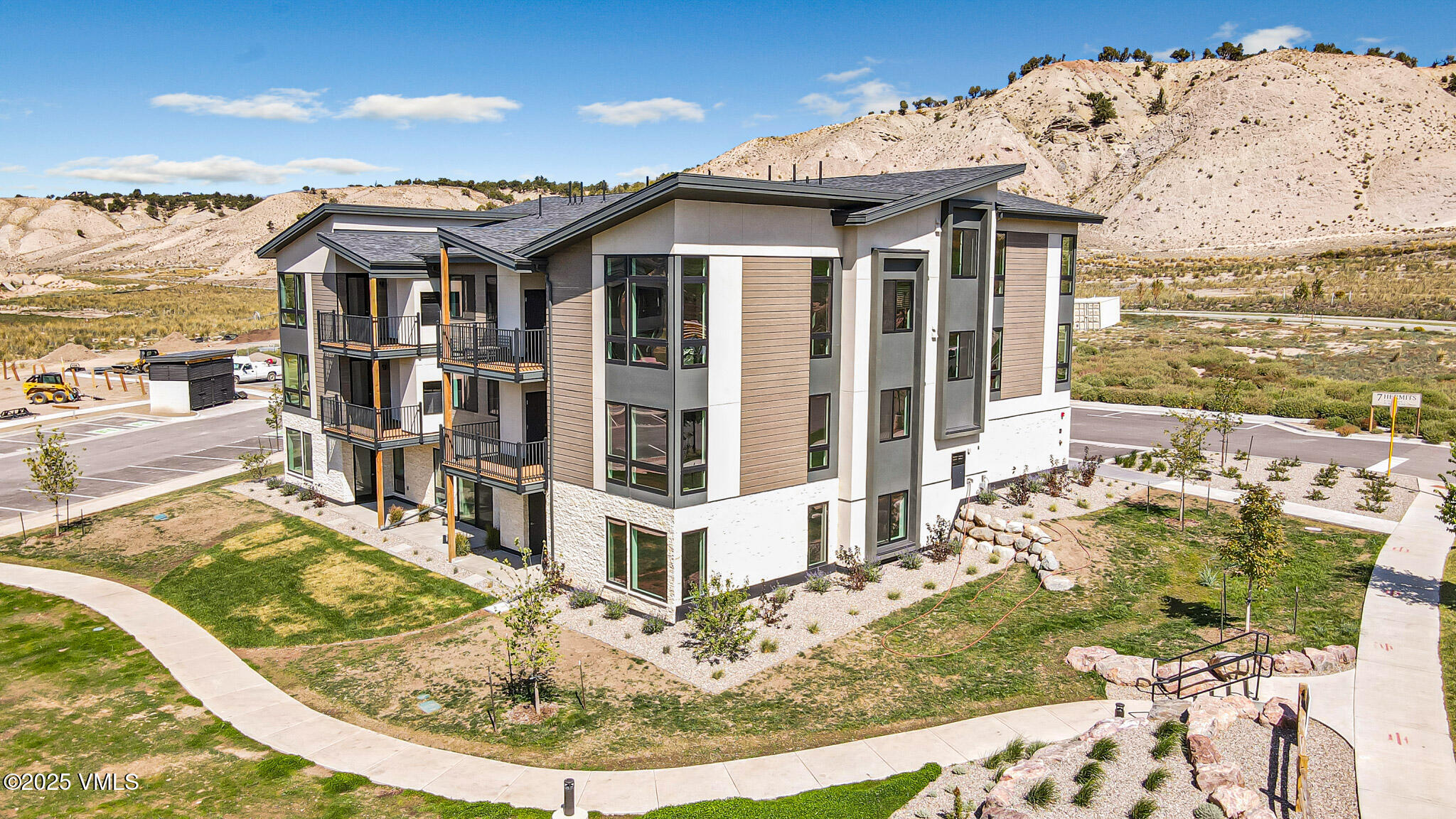 Eagle, Colorado, 81631, United States, 2 Bedrooms Bedrooms, ,2 BathroomsBathrooms,Residential,For Sale,1925129