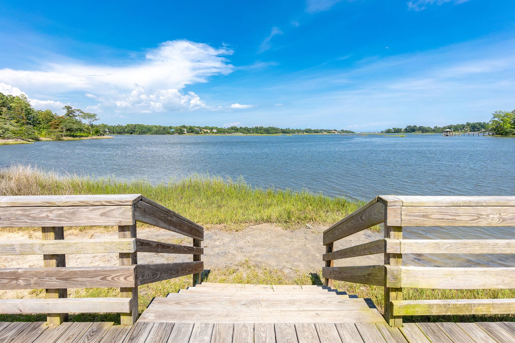  699 Crown Pointe Drive, Hampstead, NC 28443 - 物件實景