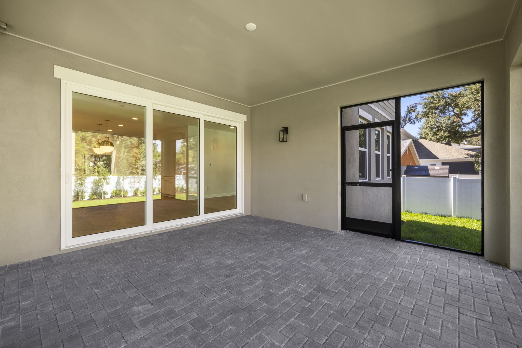 Tampa, Florida, 33629, United States, 4 Bedrooms Bedrooms, ,5 BathroomsBathrooms,Residential,For Sale,1986132