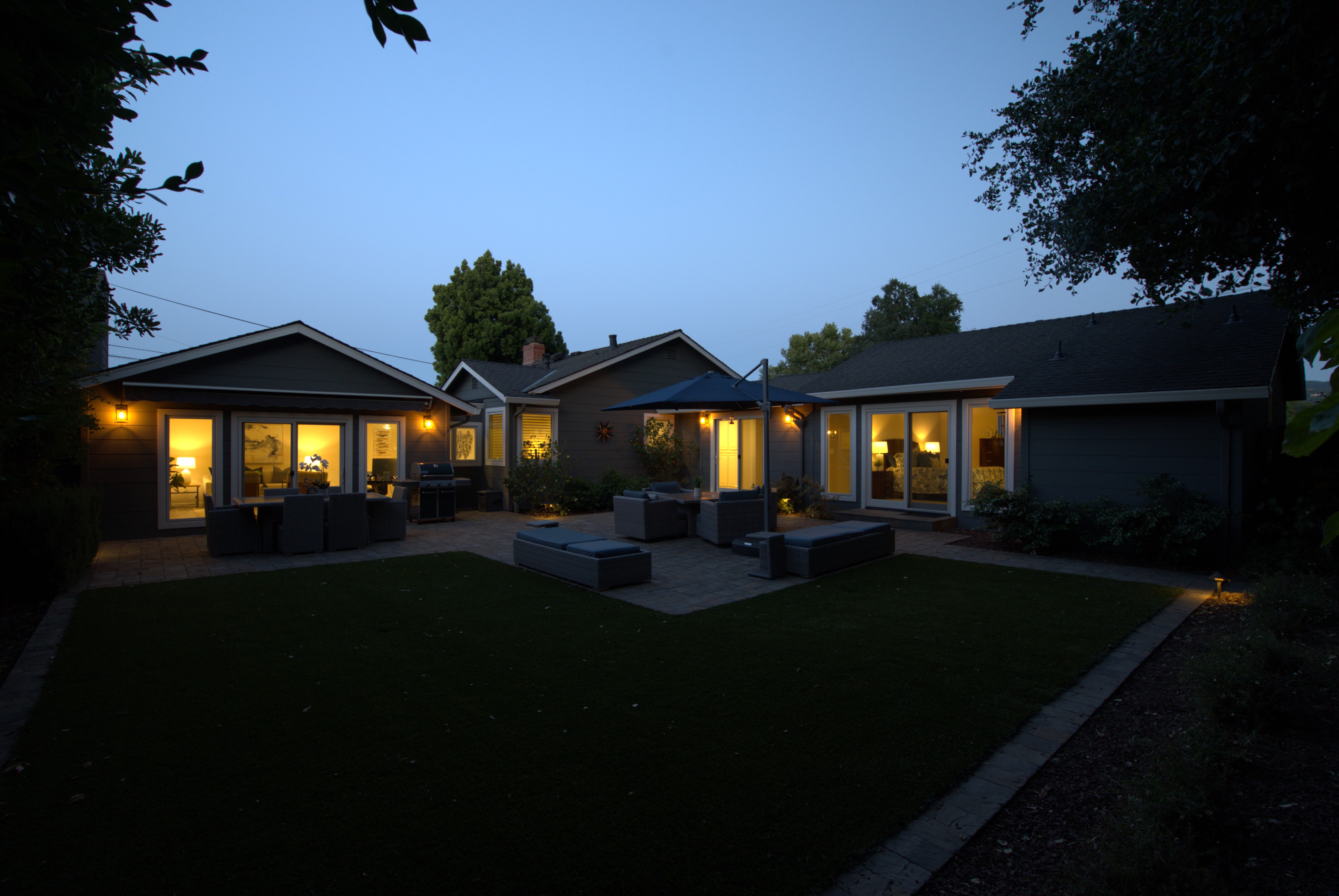  Elegant Single-Story Living on a Premier Corner Lot in Monte Sereno - 物件實景