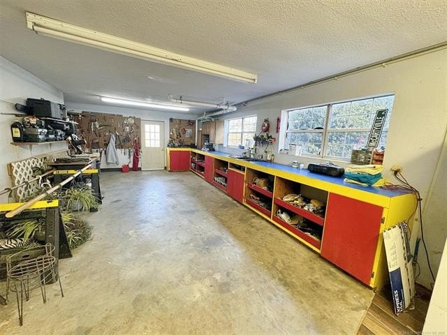 Cookson, Oklahoma, 74427, United States, 3 Bedrooms Bedrooms, ,3 BathroomsBathrooms,Residential,For Sale,1996521