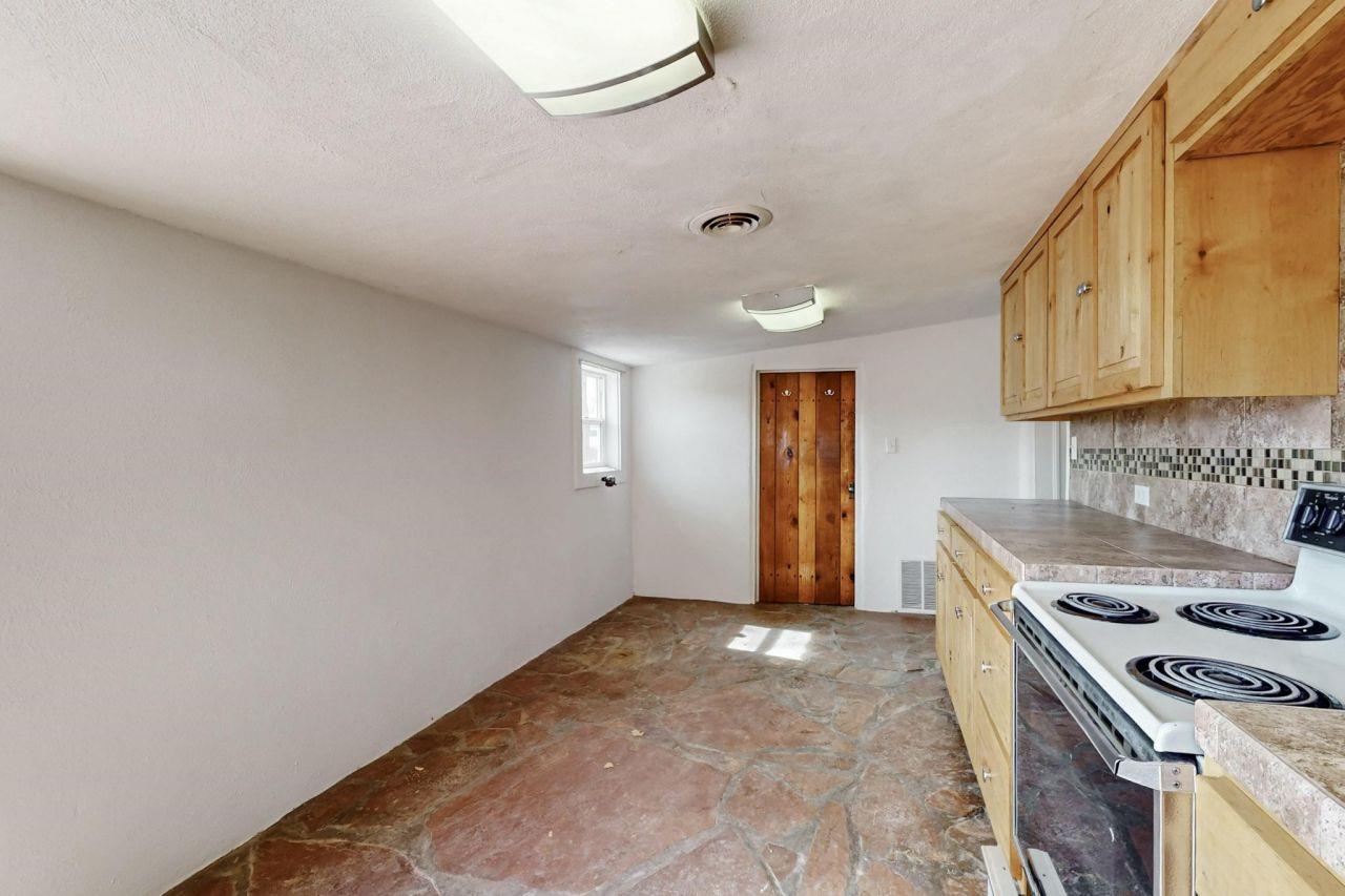 La Mesilla, New Mexico, 87532, United States, 5 Bedrooms Bedrooms, ,2 BathroomsBathrooms,Residential,For Sale,1762122