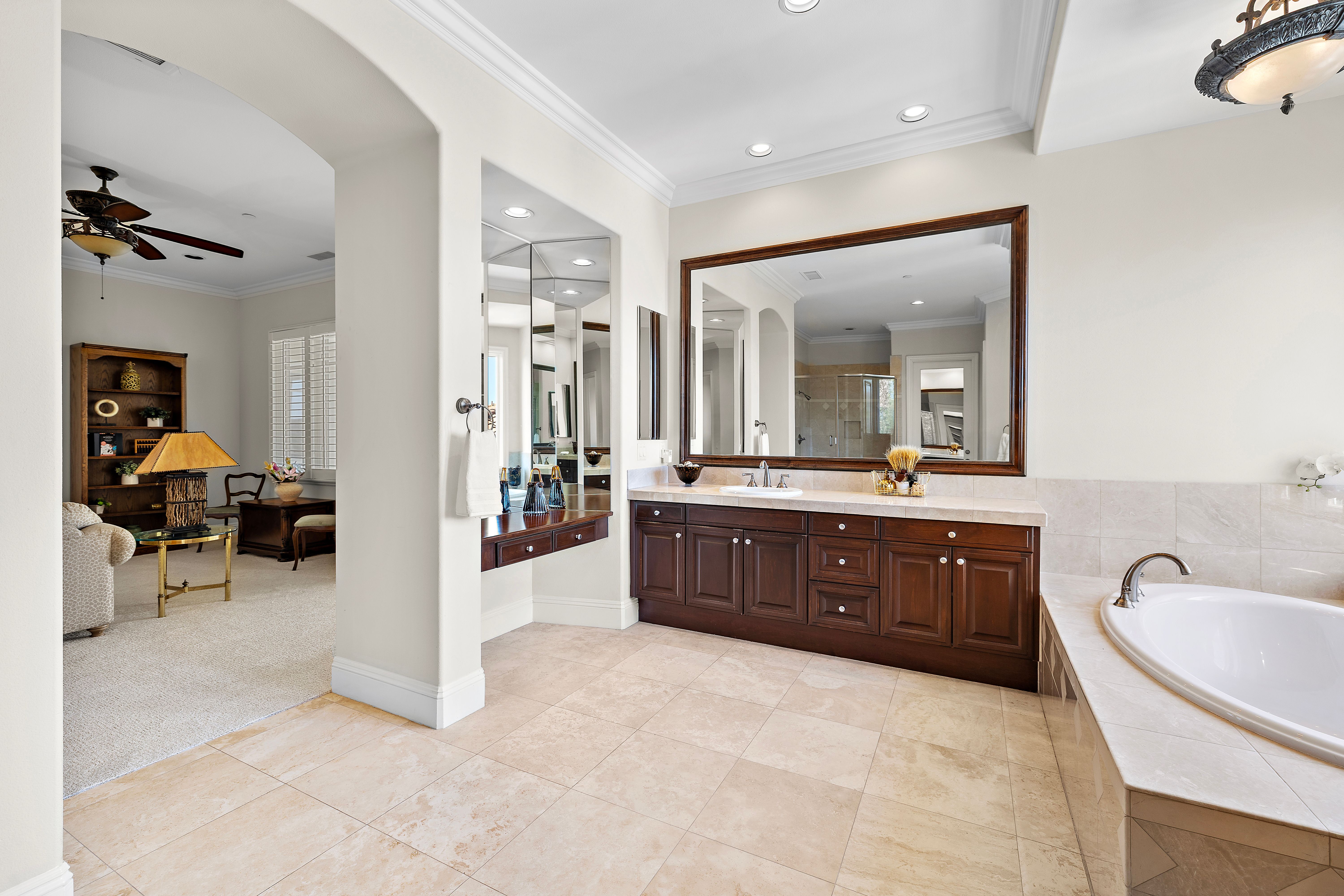  19 Rosana Way, Coto de Caza, CA 92679 - 物件實景