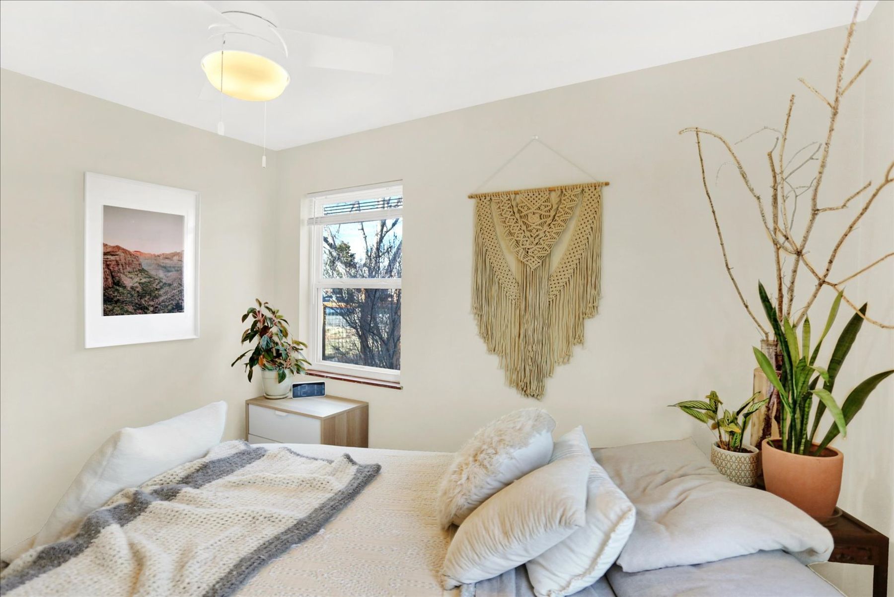  Athmar Park Gem: Newly Remodeled 3-Bed with Basement, Yard & Oversized Garage - 物件實景