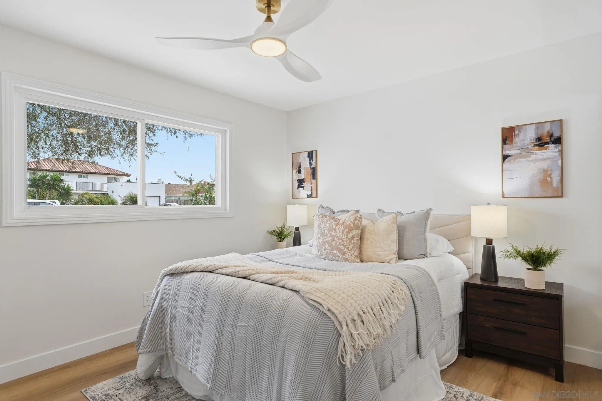 Imperial Beach, California, 91932, United States, 3 Bedrooms Bedrooms, ,2 BathroomsBathrooms,Residential,For Sale,1998958