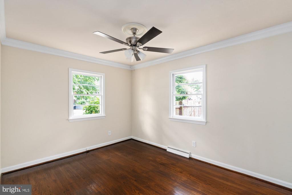 Fredericksburg, Virginia, 22401, United States, 3 Bedrooms Bedrooms, ,2 BathroomsBathrooms,Residential,For Sale,1805404
