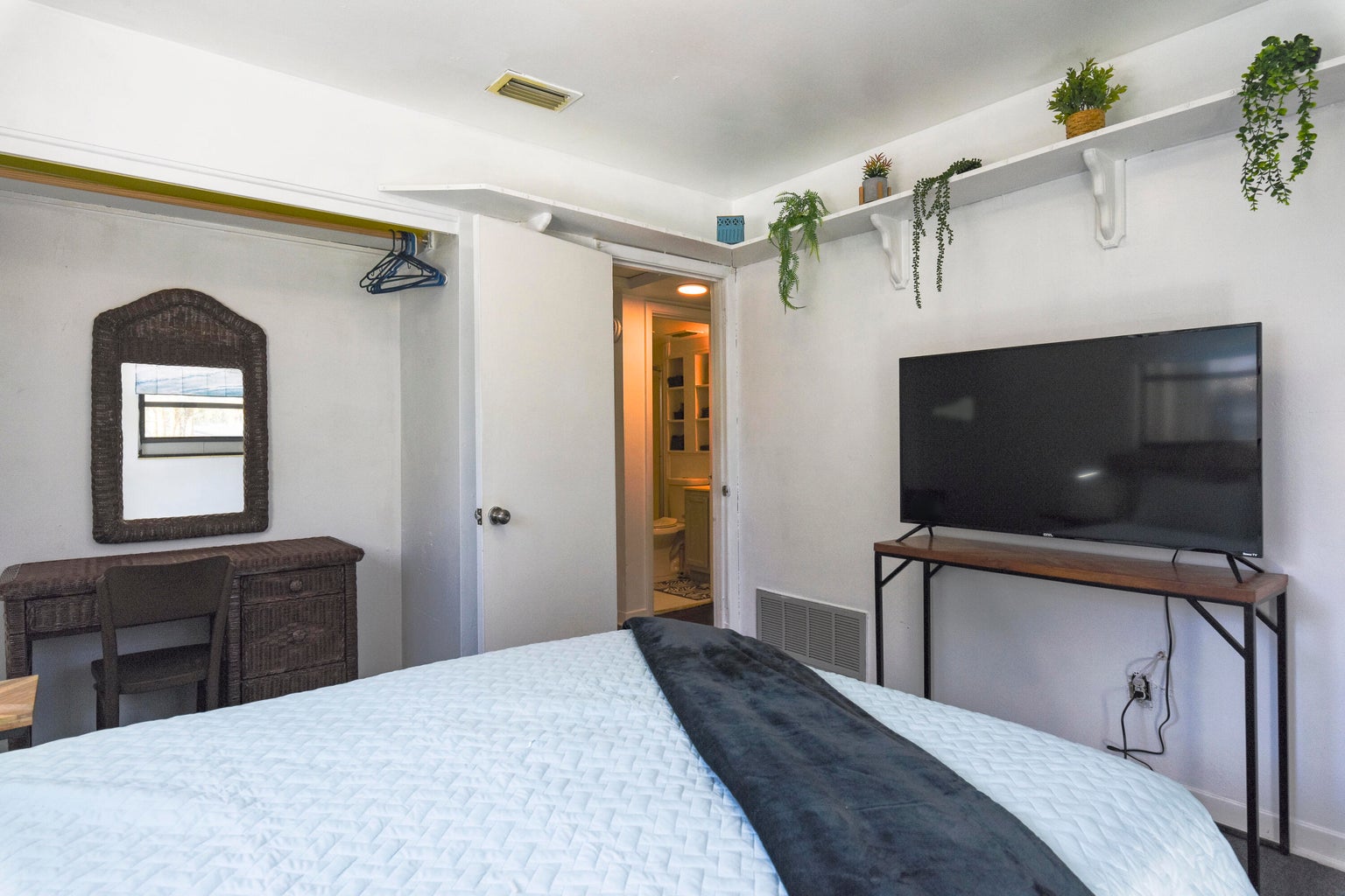 Fort Walton Beach, Florida, 32548, United States, 6 Bedrooms Bedrooms, ,5 BathroomsBathrooms,Residential,For Sale,1942905