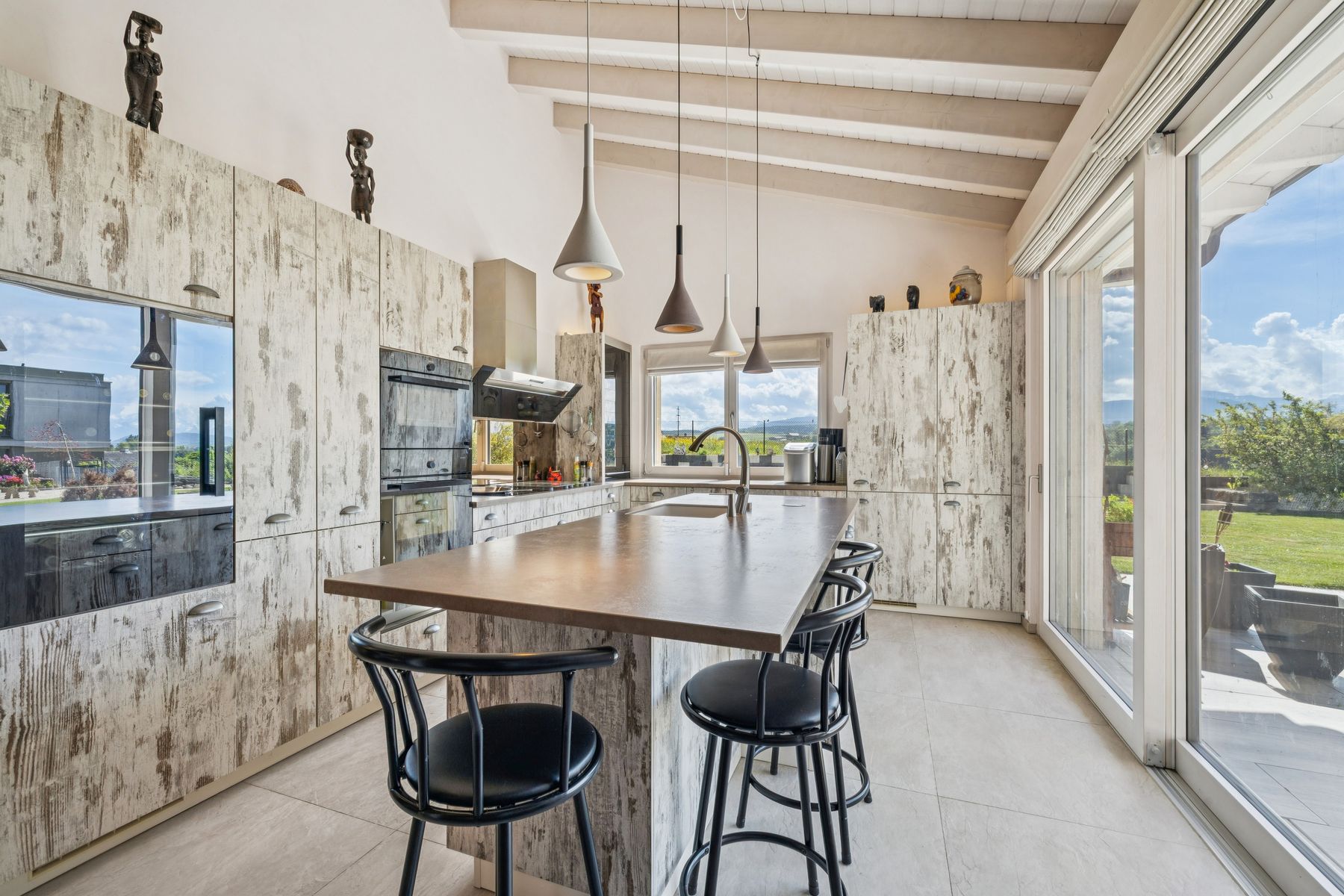 Contemporary luxury villa with large garden and unobstructed view - 物件實景