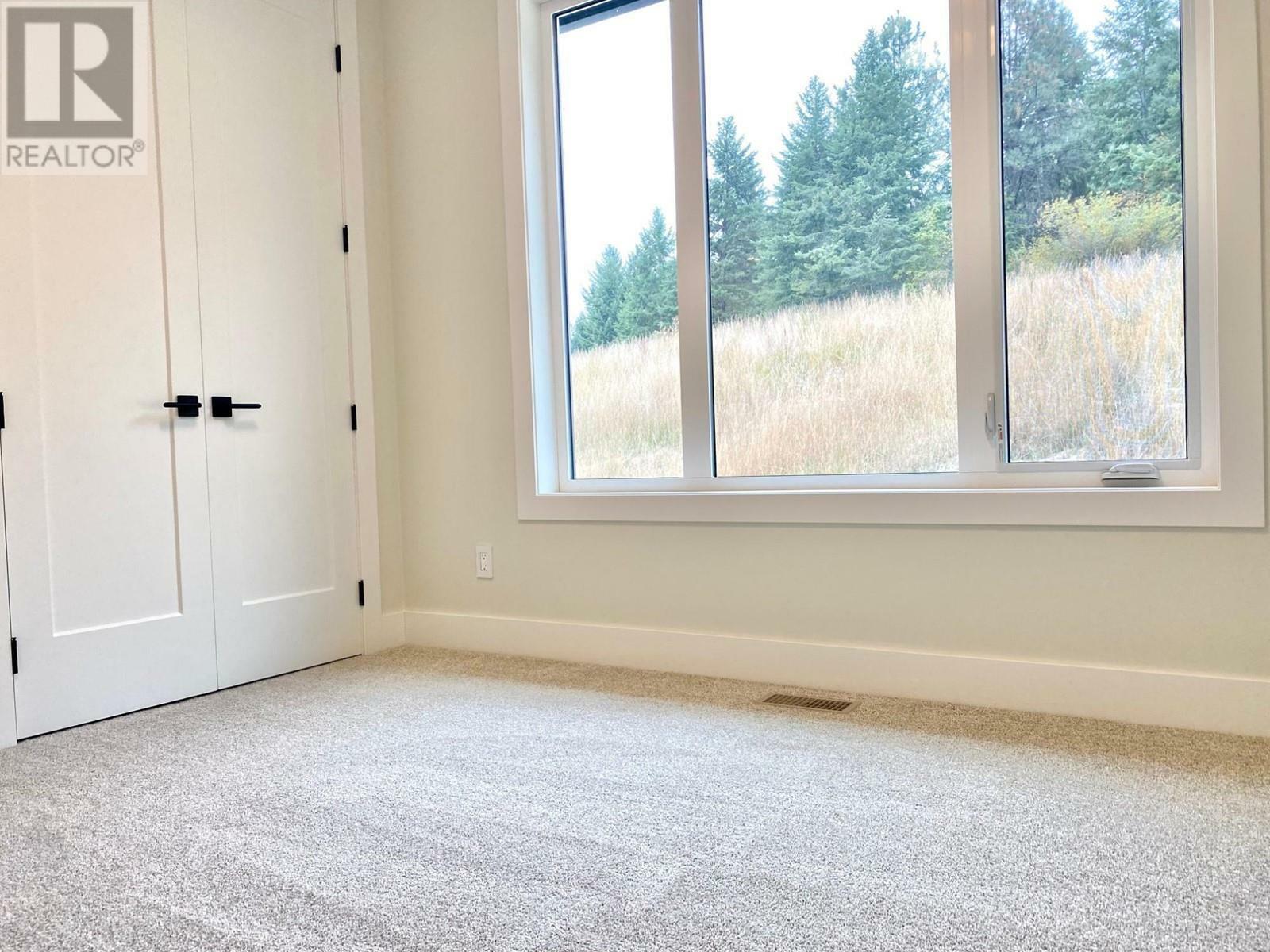 GRAND FORKS, British Columbia, V0H 1H0, CA, 4 Bedrooms Bedrooms, ,4 BathroomsBathrooms,Residential,For Sale,1837825