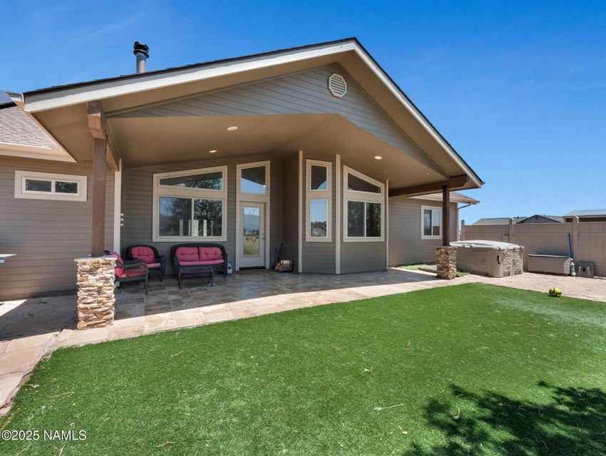 Flagstaff, Arizona, 86004, United States, 3 Bedrooms Bedrooms, ,2 BathroomsBathrooms,Residential,For Sale,1981863