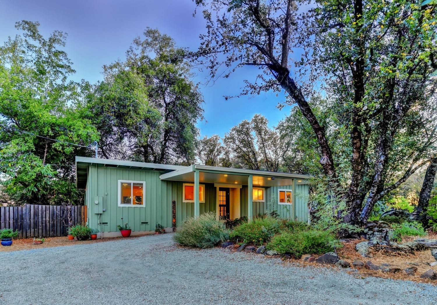 11709 Rough And Ready Road, Rough and Ready, California, 95975, United States, 2 Bedrooms Bedrooms, ,2 BathroomsBathrooms,Residential,For Sale,11709 Rough And Ready Road,1622564