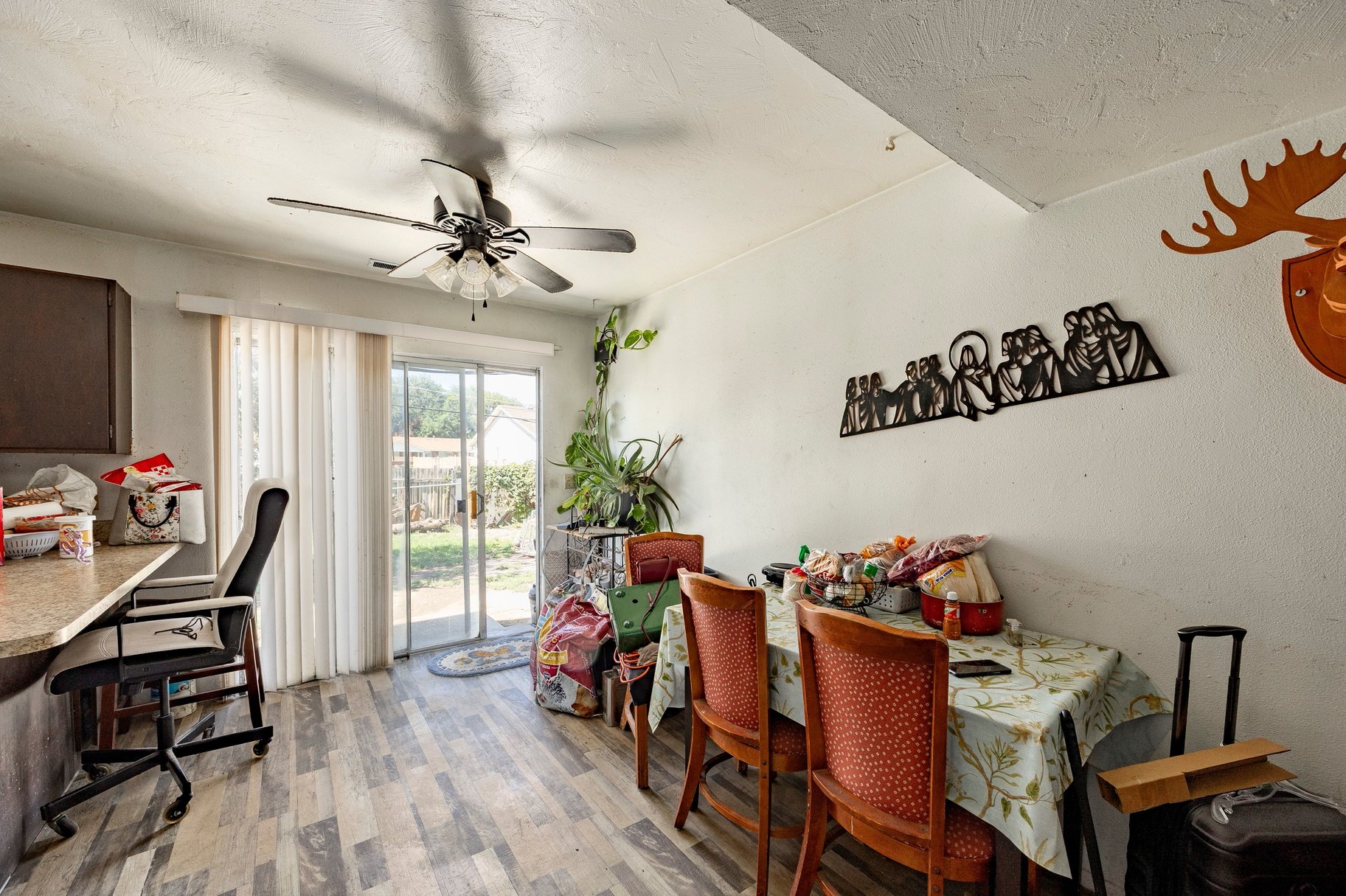  Turnkey Duplex Opportunity with Long-Term Tenant in Place - 物件實景