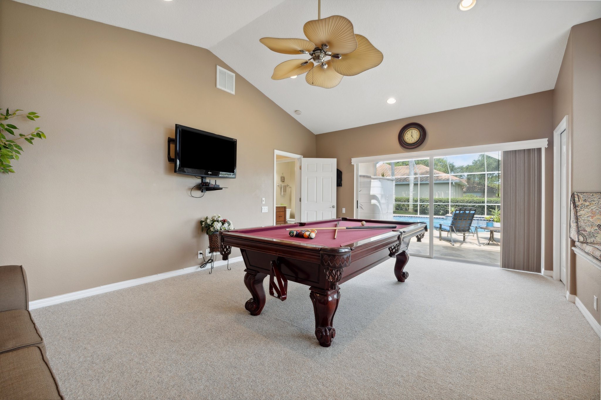 Tampa, Florida, 33647, United States, 5 Bedrooms Bedrooms, ,4 BathroomsBathrooms,Residential,For Sale,1835178