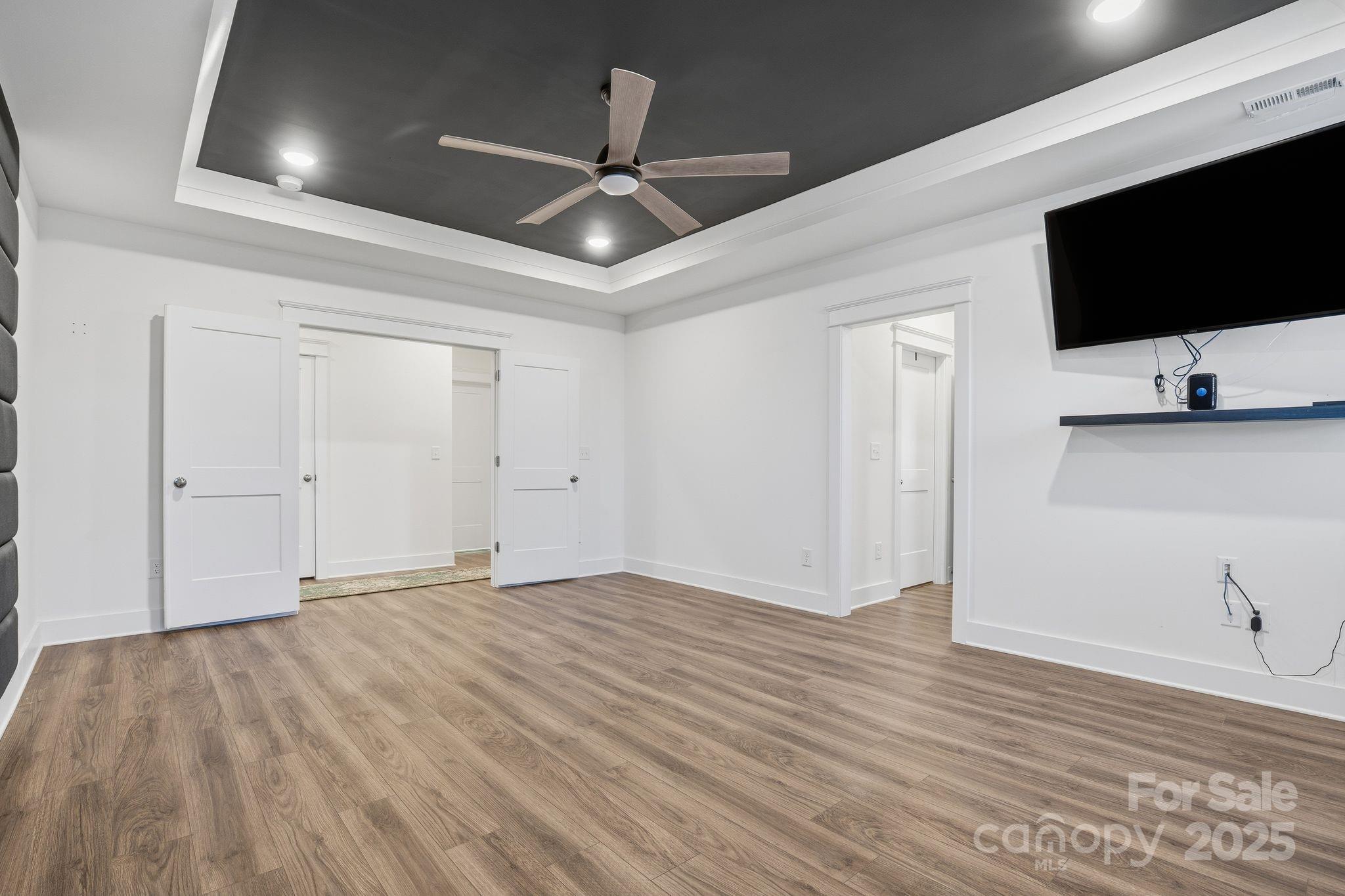 Huntersville, North Carolina, 28078, United States, 6 Bedrooms Bedrooms, ,5 BathroomsBathrooms,Residential,For Sale,1988370