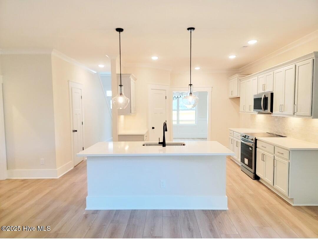 Wilmington, North Carolina, 28411, United States, 4 Bedrooms Bedrooms, ,4 BathroomsBathrooms,Residential,For Sale,1913563