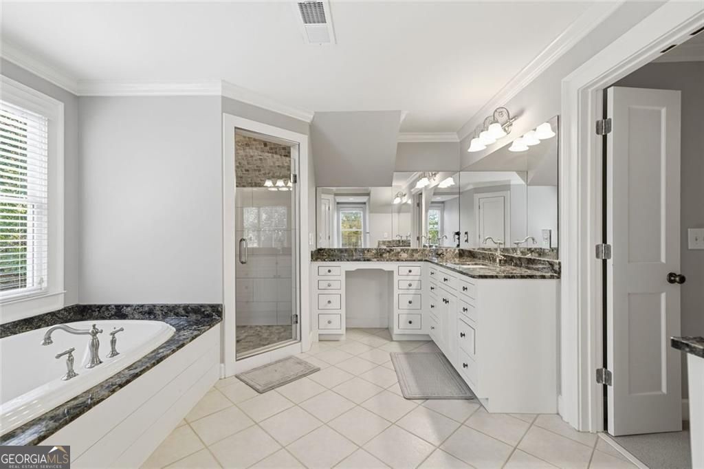 Kennesaw, Georgia, 30152, United States, 5 Bedrooms Bedrooms, ,3 BathroomsBathrooms,Residential,For Sale,1988783