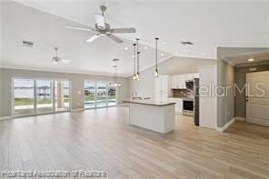 LAKE PLACID, Florida, 33852, United States, 5 Bedrooms Bedrooms, ,5 BathroomsBathrooms,Residential,For Sale,1983163