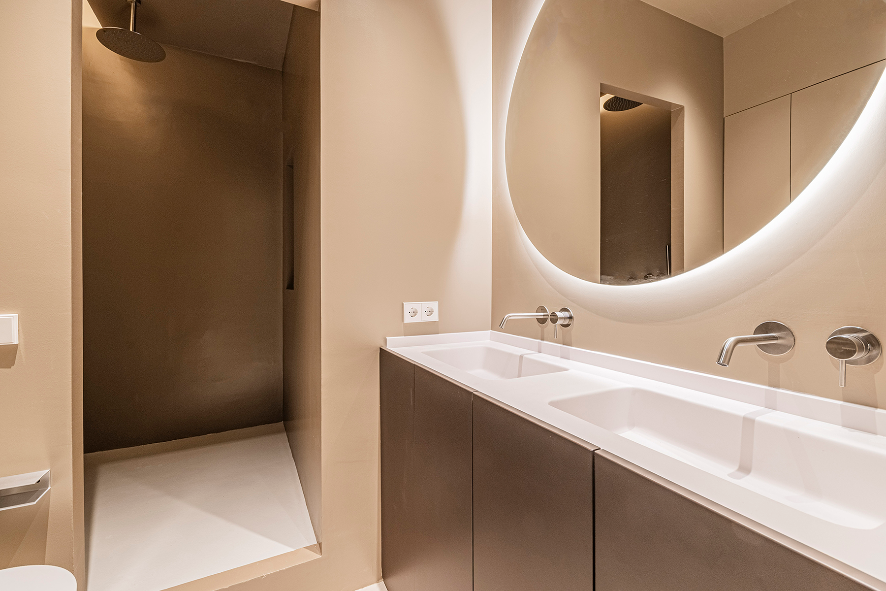  Extraordinary Modernist apartment with private terrace - 物件實景