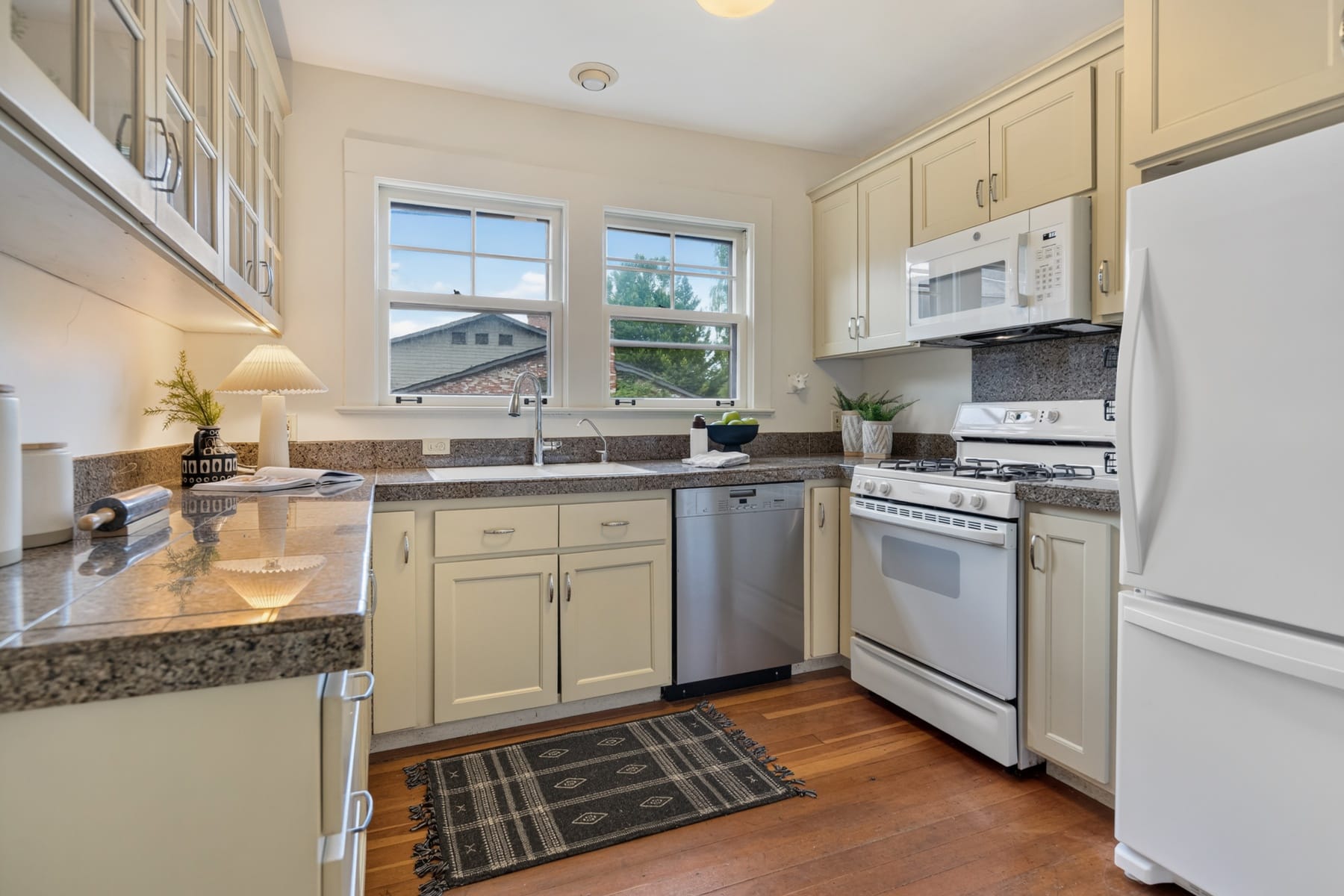 1731 NE 25TH AVE #4 Portland, OR 97212 - 物件實景