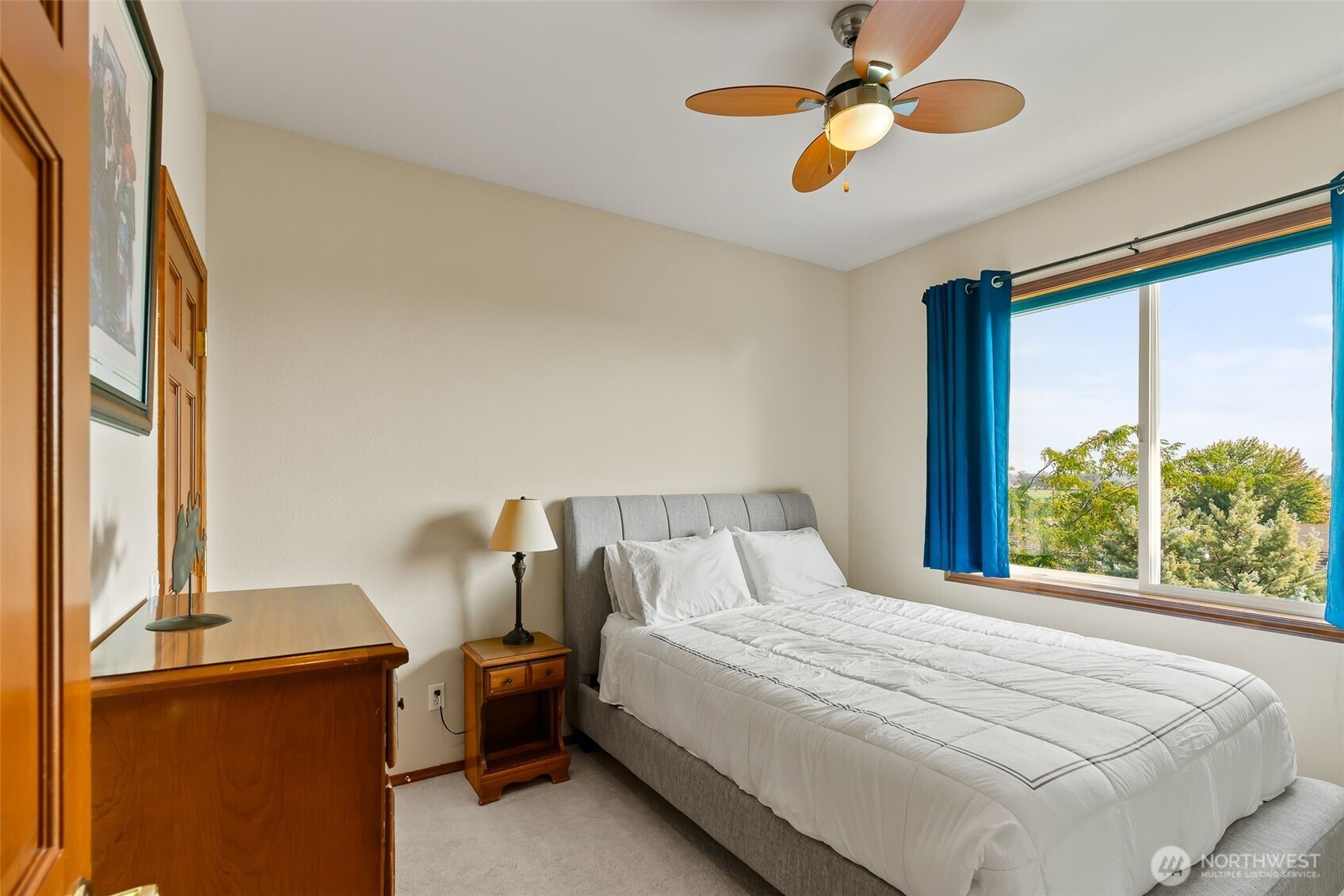 Ellensburg, Washington, 98926, United States, 4 Bedrooms Bedrooms, ,4 BathroomsBathrooms,Residential,For Sale,1983765