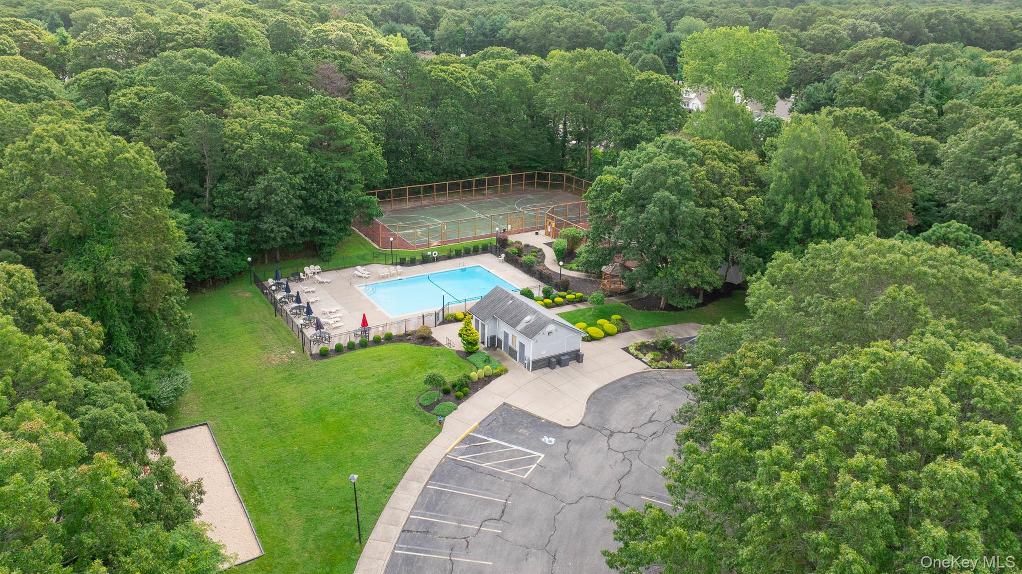 Middle Island, New York, 11953, United States, 3 Bedrooms Bedrooms, ,3 BathroomsBathrooms,Residential,For Sale,1932186