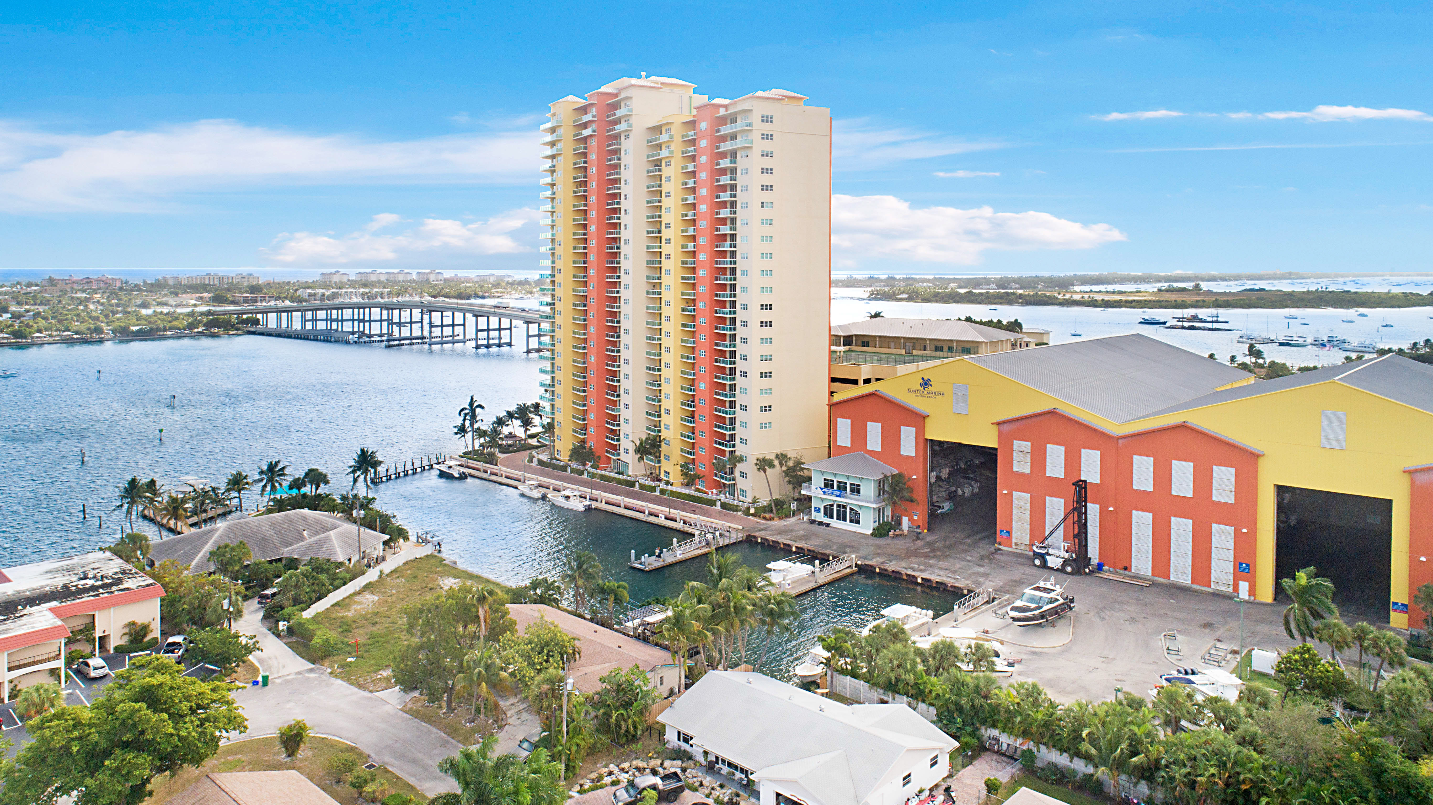  2640 Lake Shore Drive, Riviera Beach, FL, 33404 - 物件實景