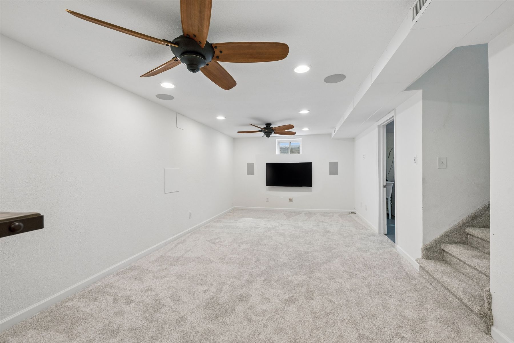  Updated 4-Becroom Brick Ranch in Arvada With Finished Basement - 物件實景