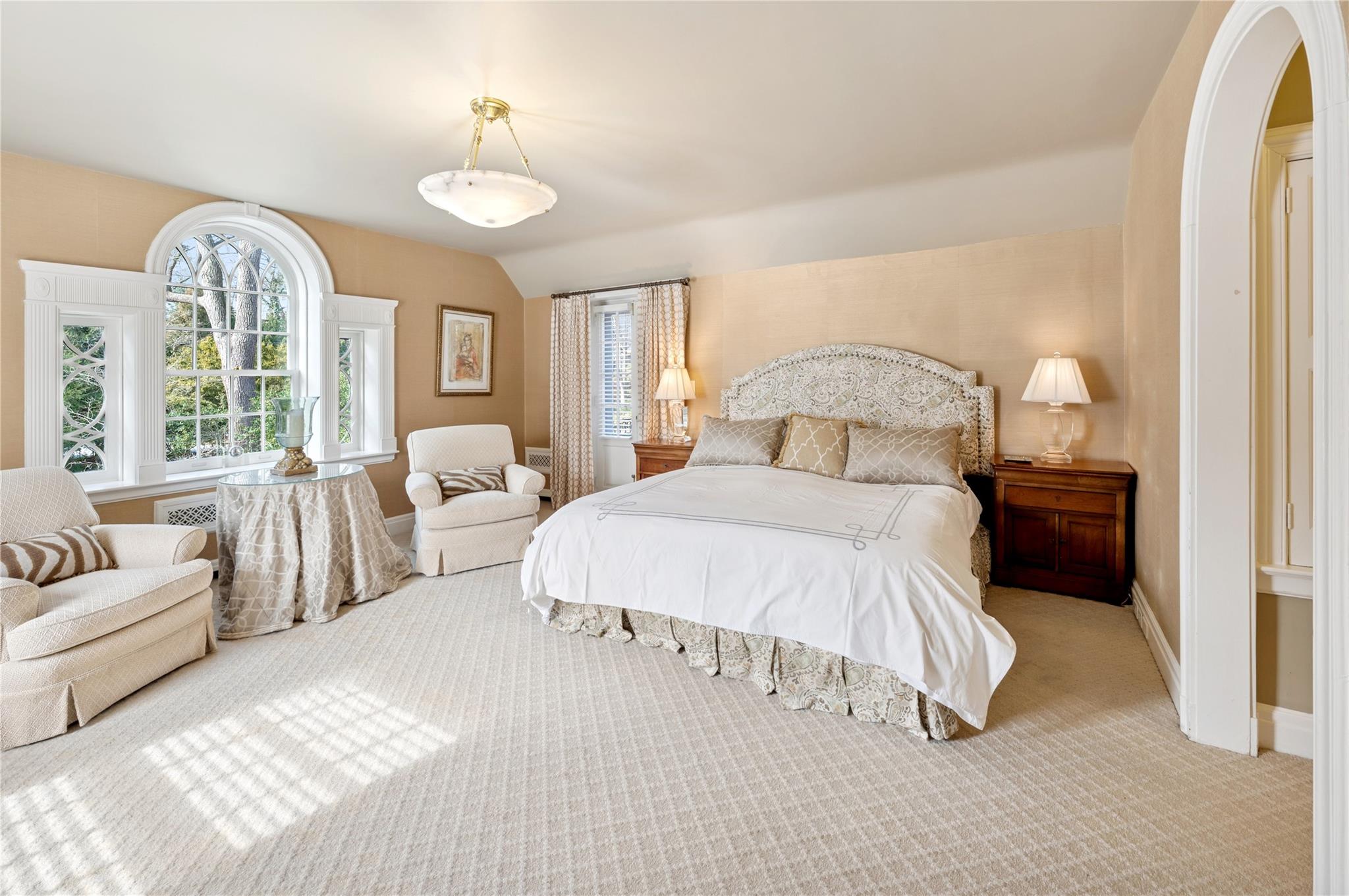 Bronxville, New York, 10708, United States, 5 Bedrooms Bedrooms, ,6 BathroomsBathrooms,Residential,For Sale,1732022