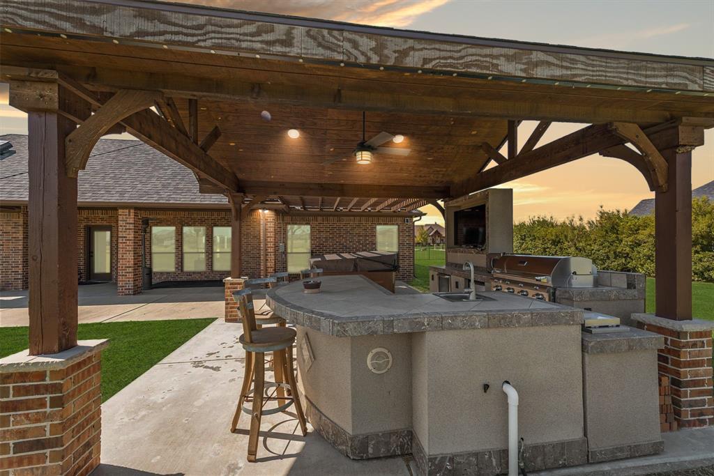 Terrell, Texas, 75160, United States, 4 Bedrooms Bedrooms, ,3 BathroomsBathrooms,Residential,For Sale,1978640