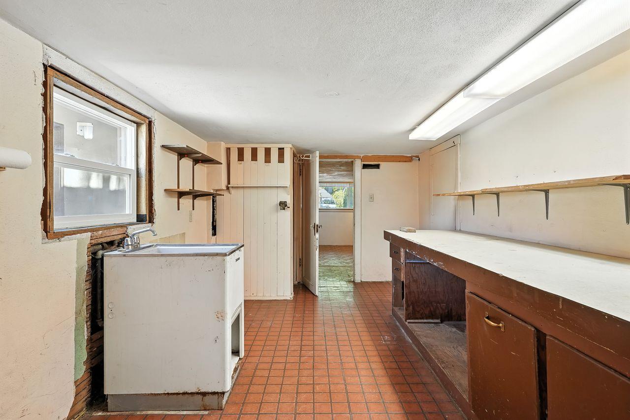 Sacramento, California, 95819, United States, 3 Bedrooms Bedrooms, ,2 BathroomsBathrooms,Residential,For Sale,1925048