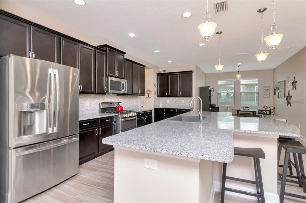 Bradenton, Florida, 34212, United States, 4 Bedrooms Bedrooms, ,4 BathroomsBathrooms,Residential,For Sale,1908693